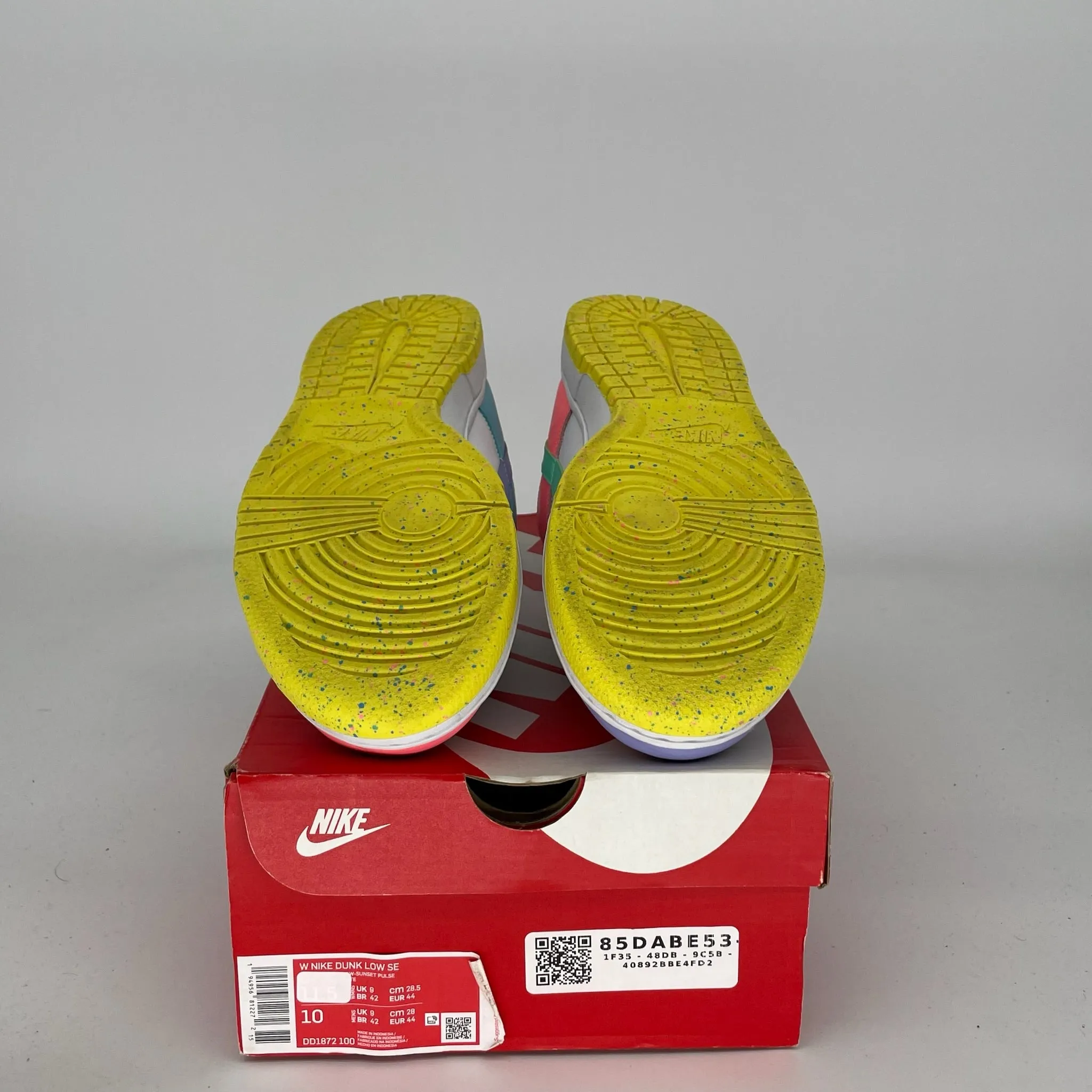 NIKE DUNK LOW EASTER CANDY W SIZE 10/11.5W DD1872-100