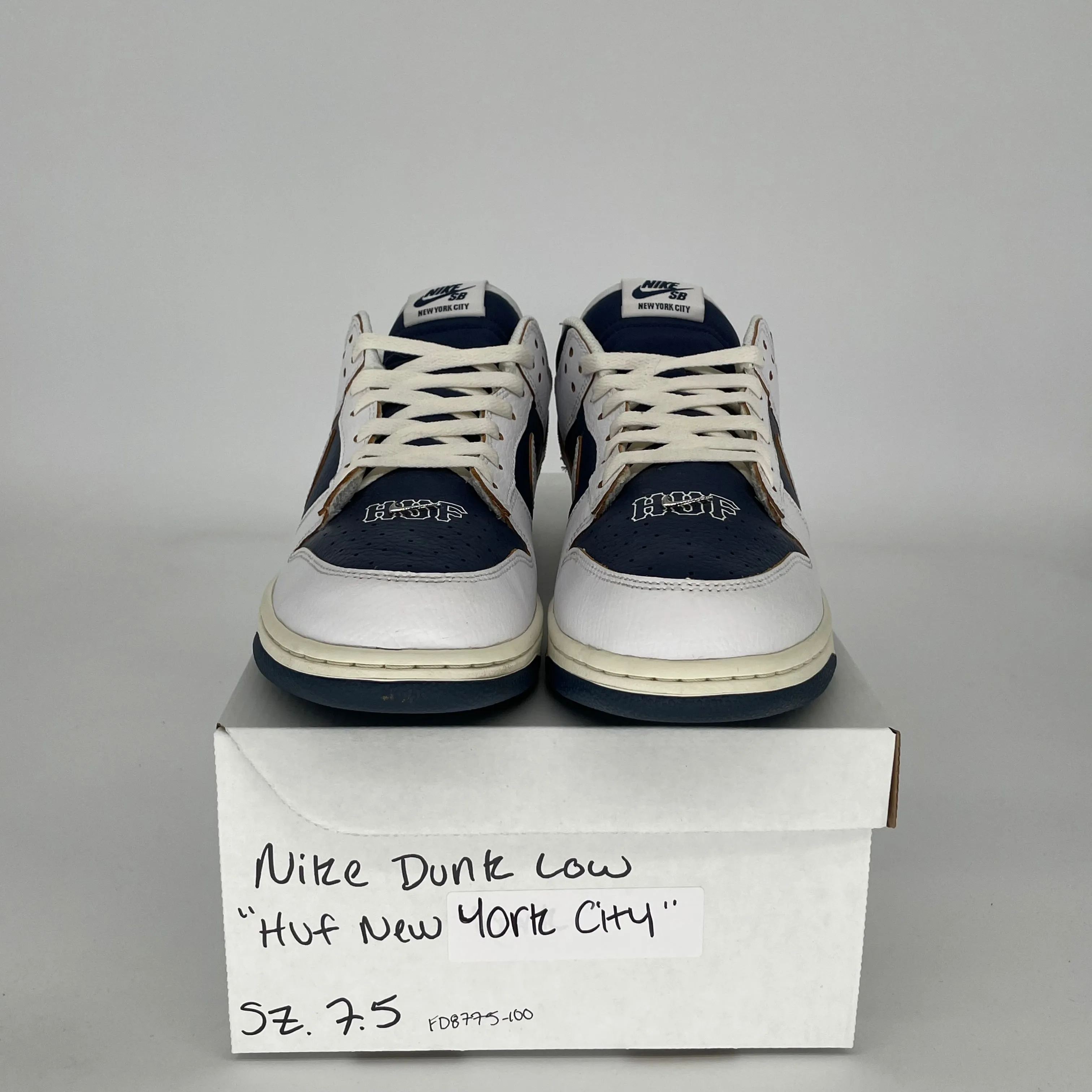 NIKE DUNK LOW HUF NEW YORK CITY SIZE 10 FD8775-100