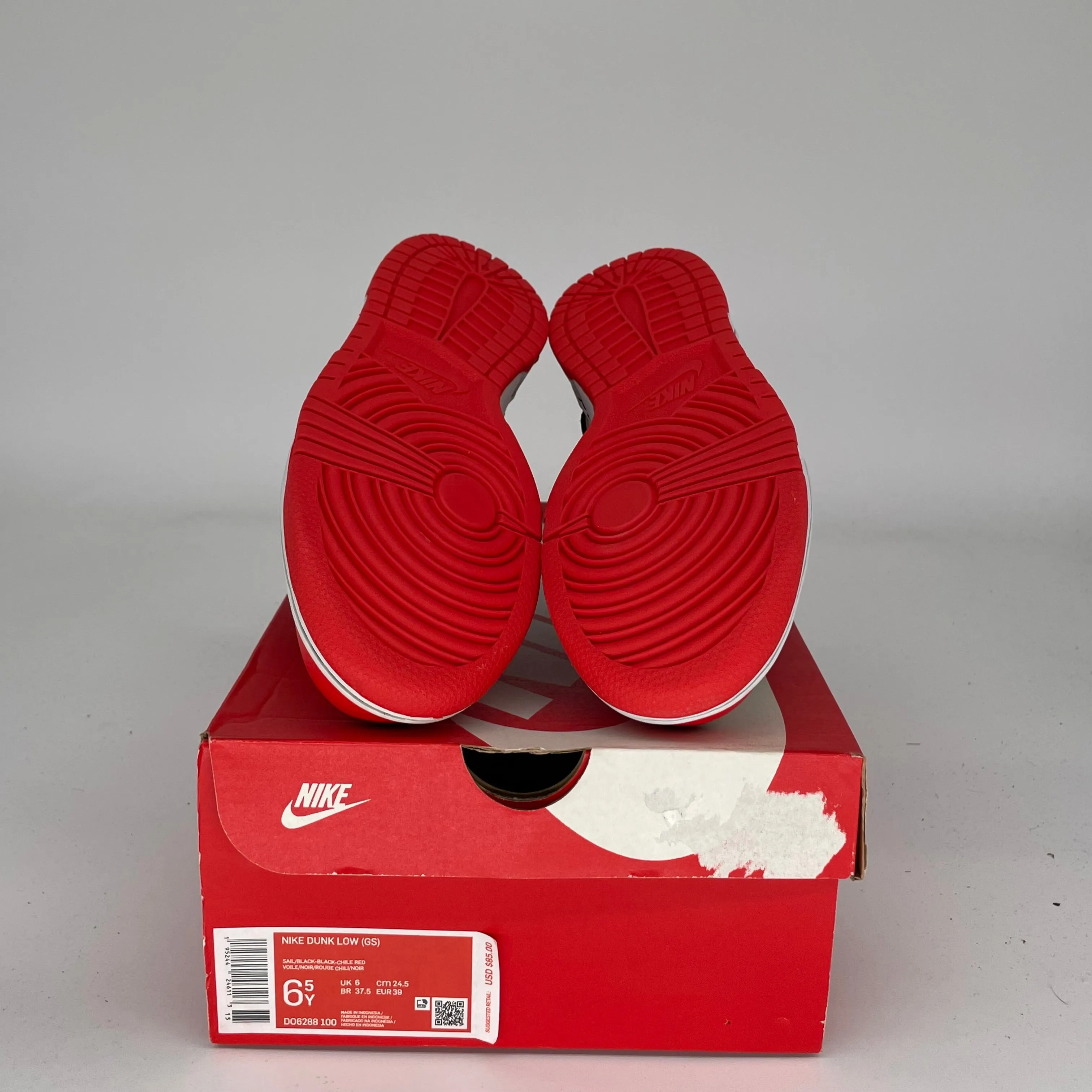 NIKE DUNK LOW NBA 75TH ANNIVERSARY CHICAGO SIZE 6.5Y DO6288-100