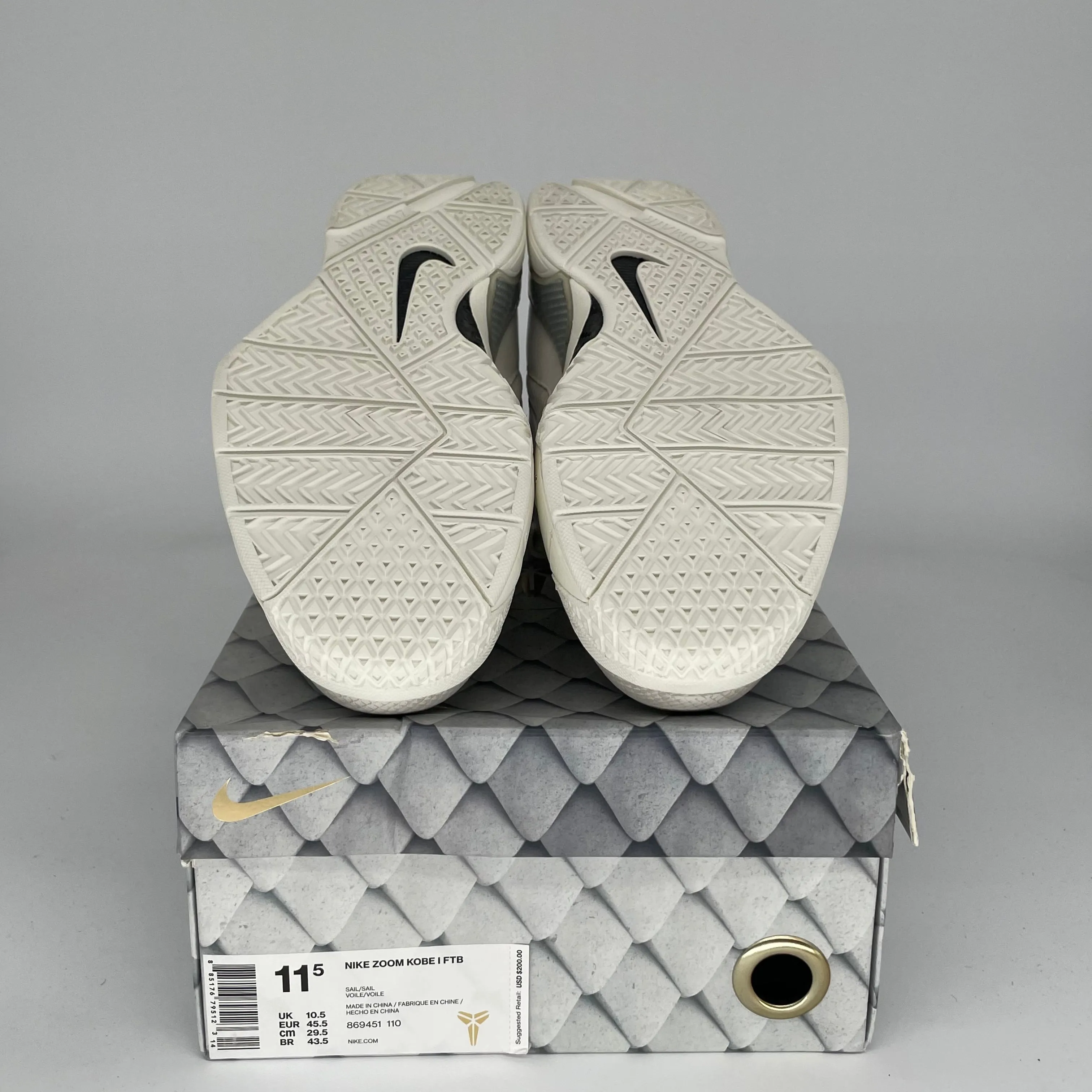 NIKE KOBE 1 BLACK MAMBA COLLECTION FADE TO BLACK SIZE 11.5 869451-110