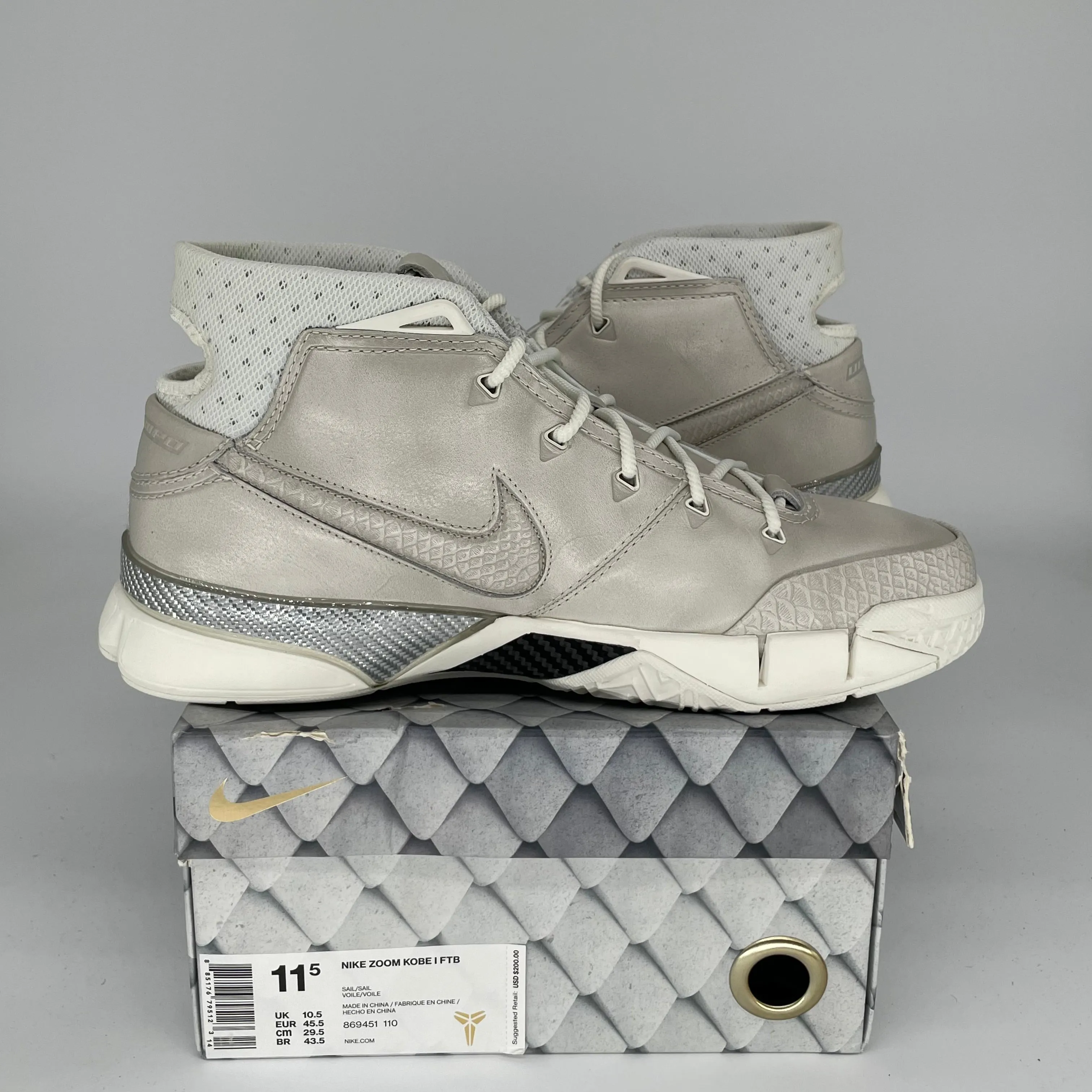 NIKE KOBE 1 BLACK MAMBA COLLECTION FADE TO BLACK SIZE 11.5 869451-110