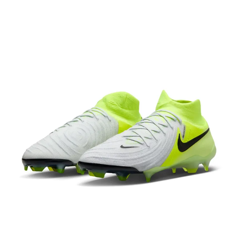 Nike Phantom Luna II Elite Firm Ground Cleats