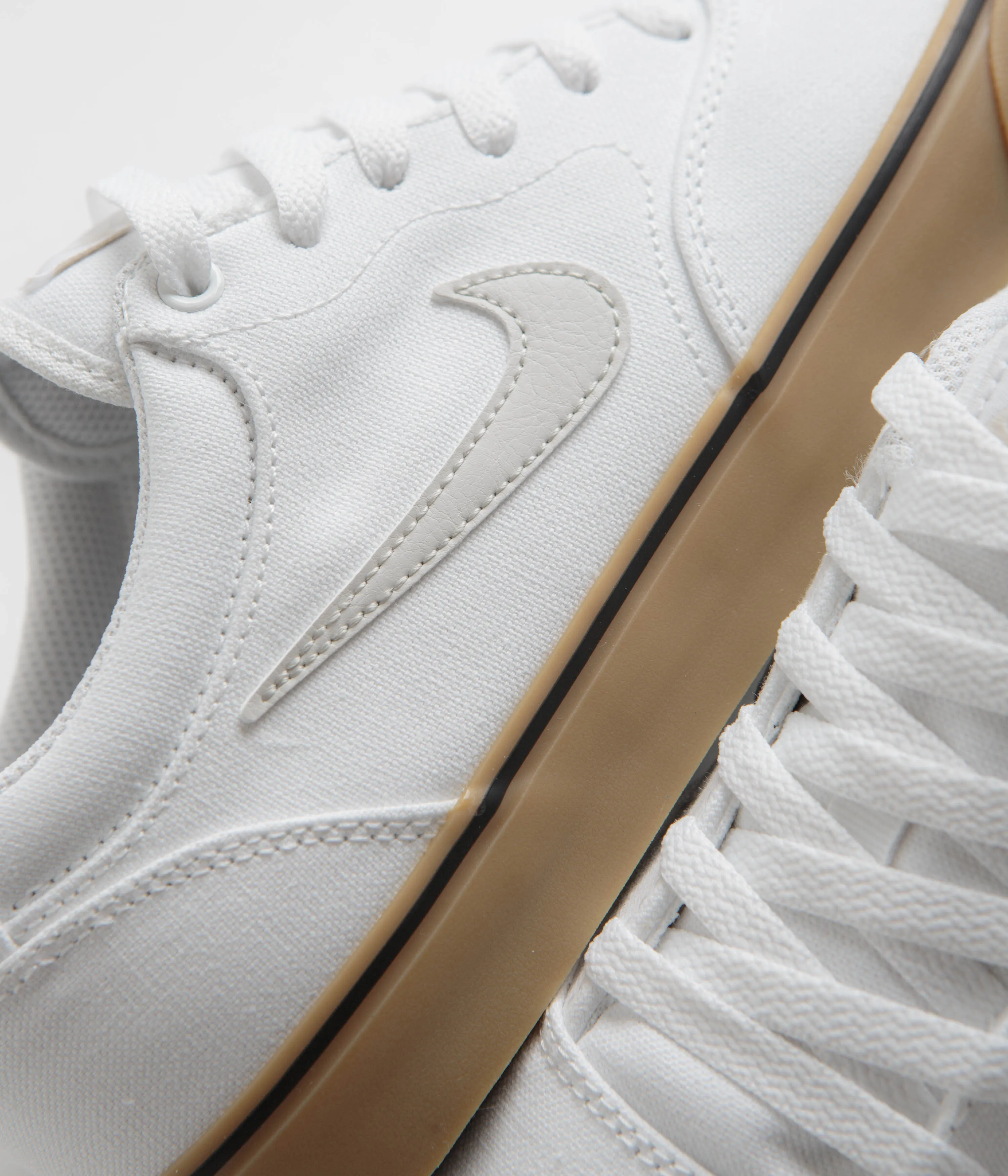 Nike SB Chron 2 Canvas Shoes - White / Light Bone - White - Gum Light Brown Nike SB Clothing