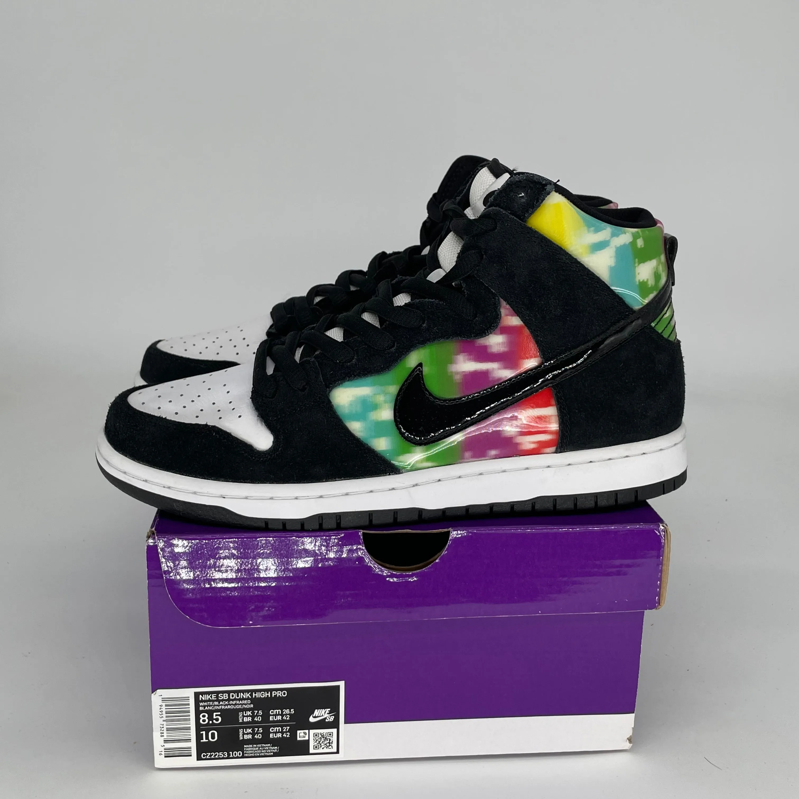 NIKE SB DUNK HIGH TV SIGNAL SIZE 8.5 CZ2253-100