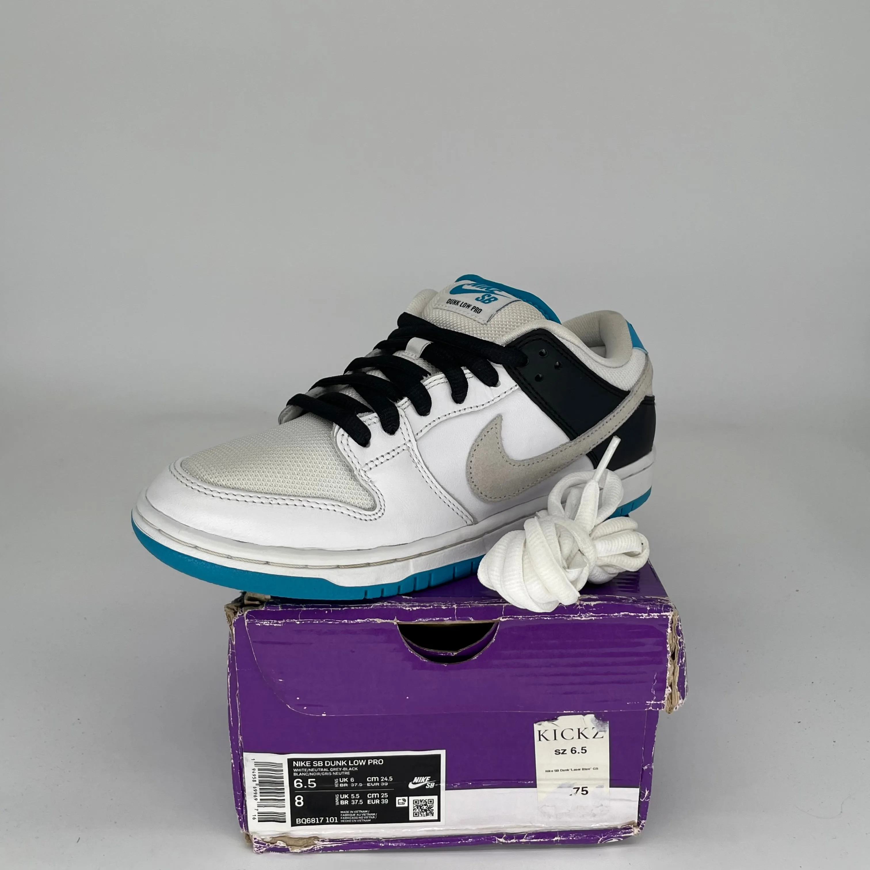NIKE SB DUNK LOW LASER BLUE SIZE 6.5 BQ6817-101