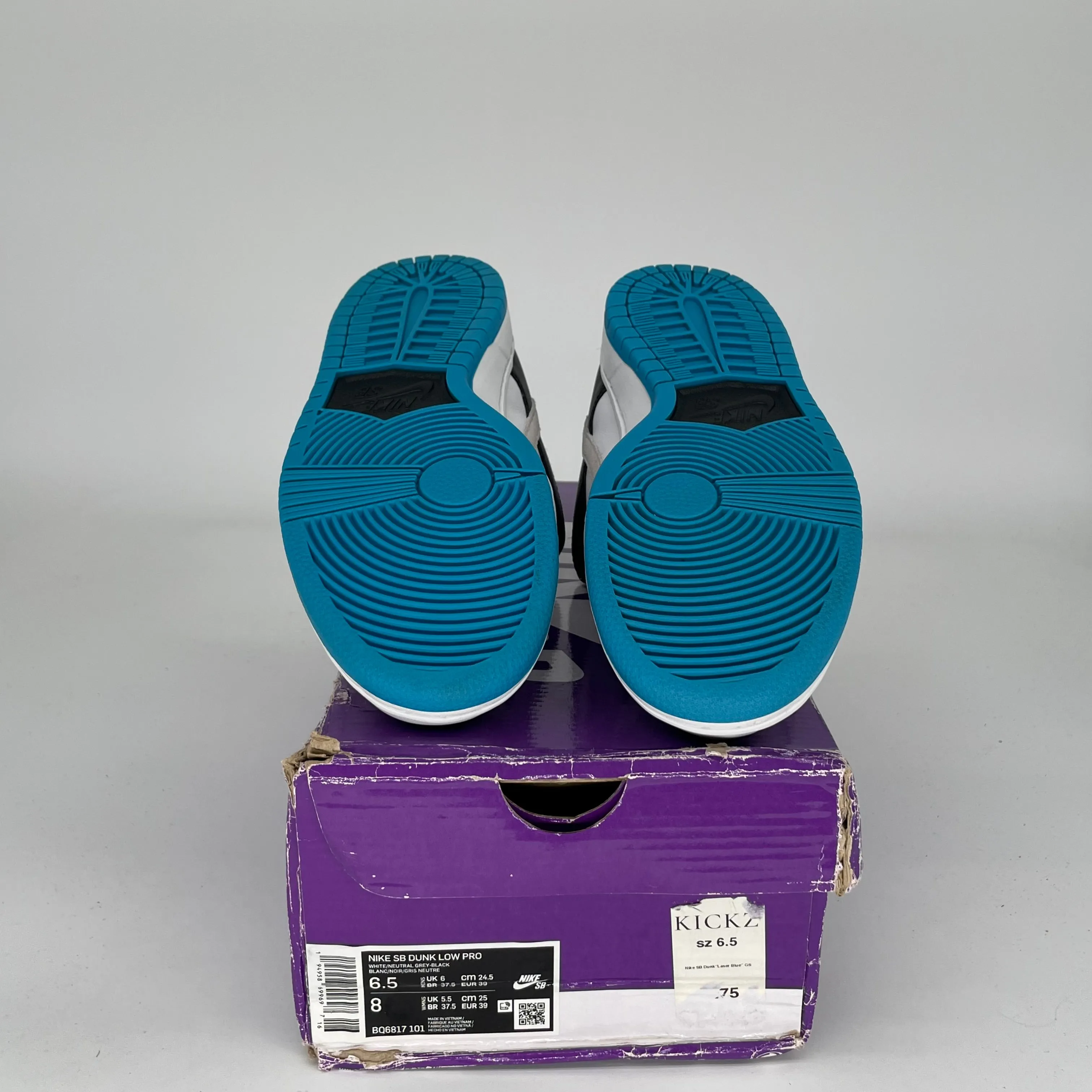 NIKE SB DUNK LOW LASER BLUE SIZE 6.5 BQ6817-101