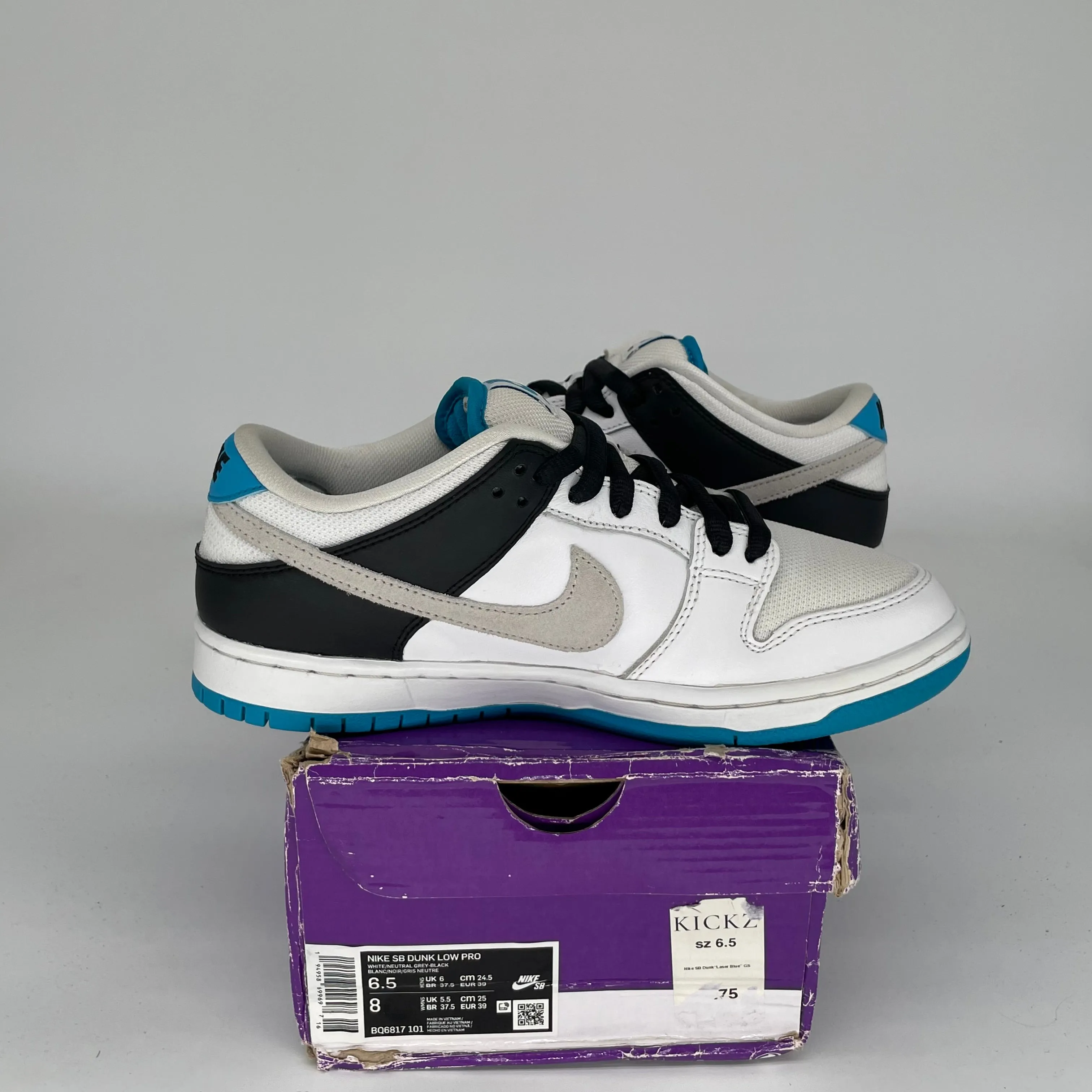 NIKE SB DUNK LOW LASER BLUE SIZE 6.5 BQ6817-101