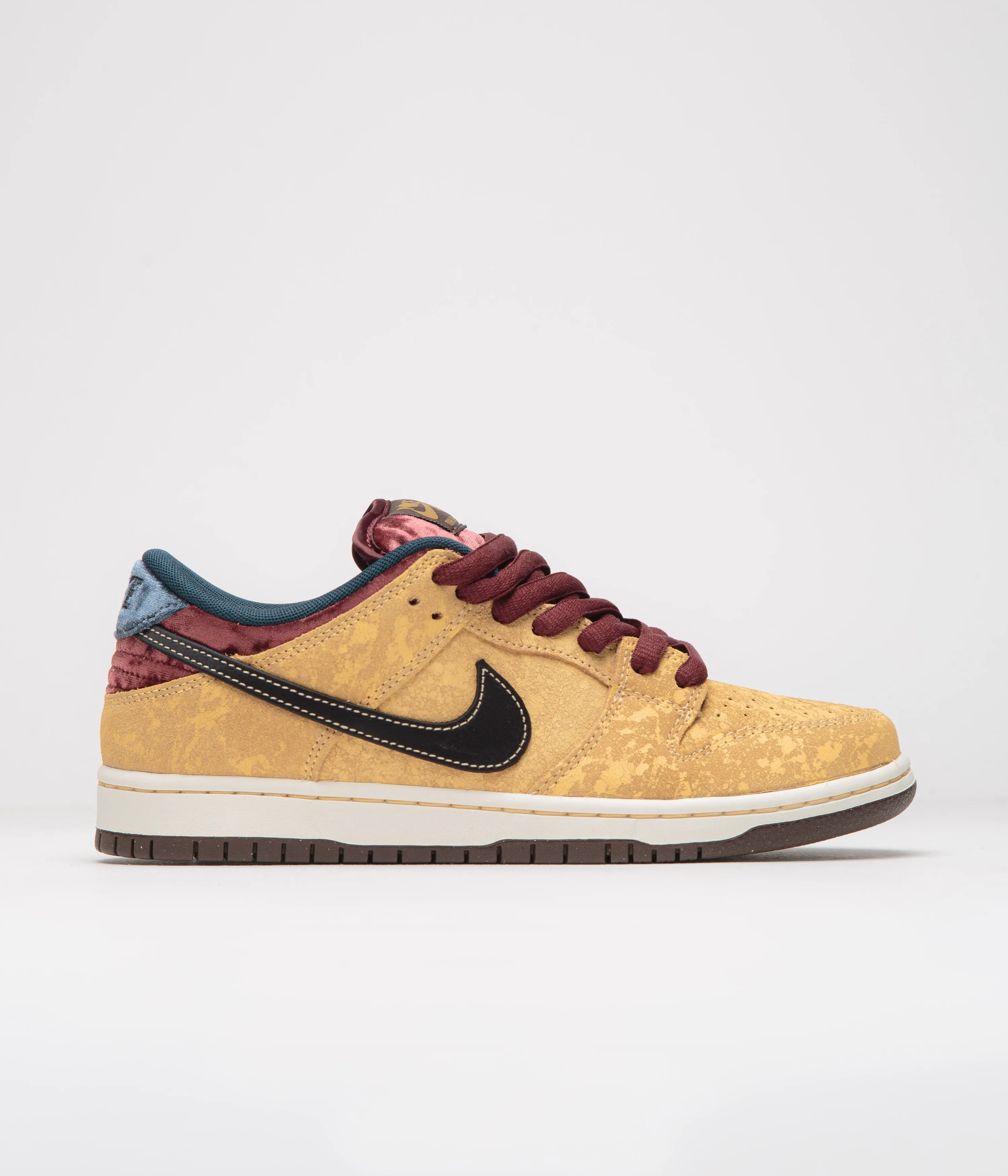 Nike SB Dunk Low Pro ‘City of Cinema’ Shoes - Celestial Gold / Black - Dark Team Red Nike SB Clothing
