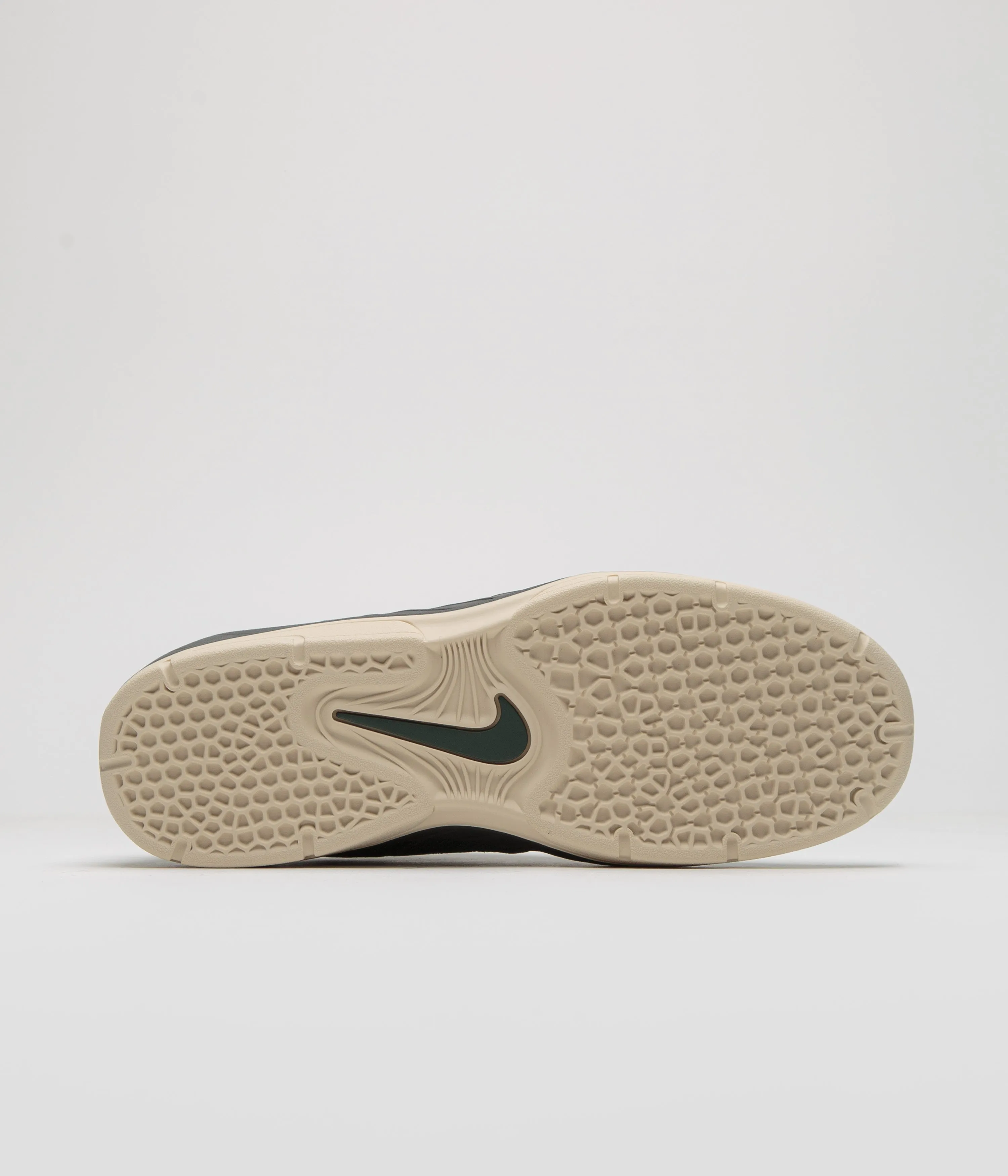 Nike SB Vertebrae Shoes - Fir / Black - Sequoia - Light Orewood Brown Nike SB Clothing
