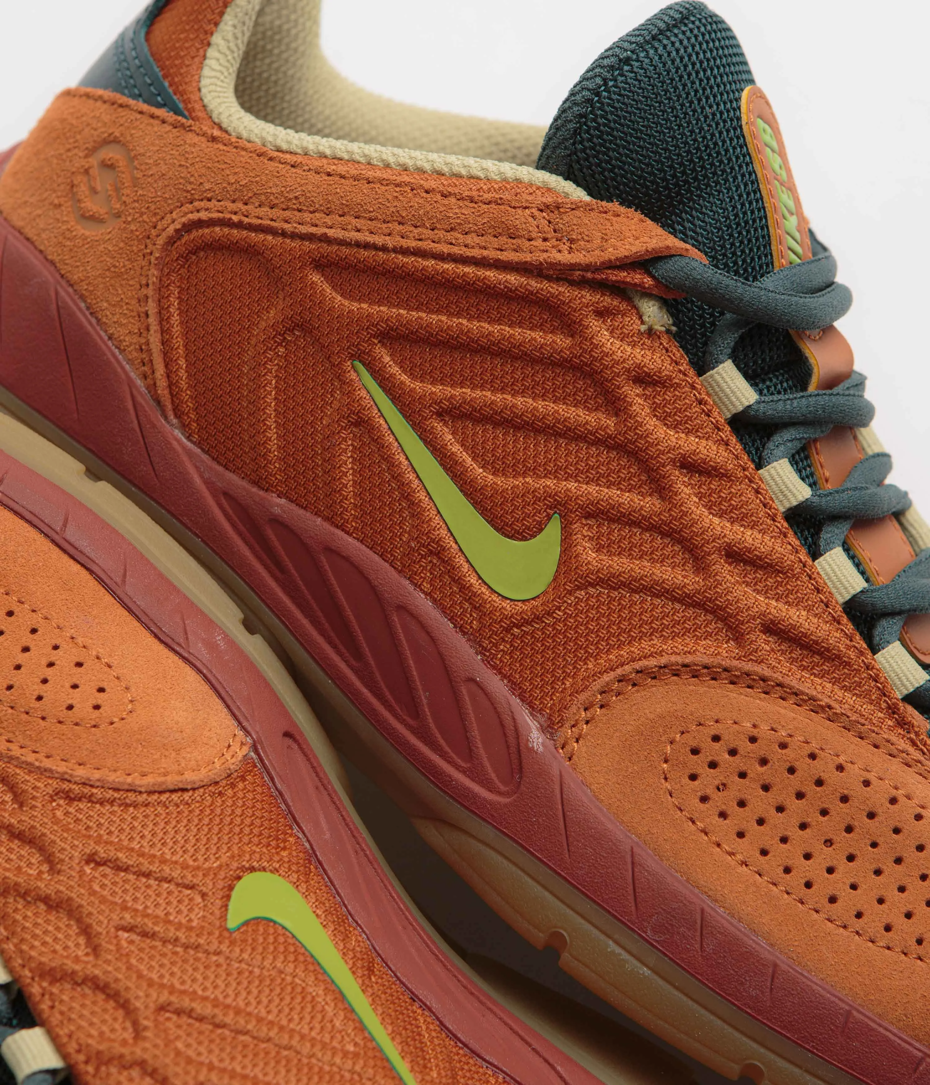 Nike SB Vertebrae TE Shoes - Dark Russet / Pear - Desert Orange Nike SB Clothing