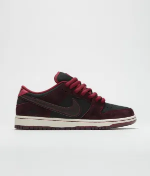 Nike SB x RIOT Skateshop Dunk Low Pro Shoes - Mahogany / Dark Beetroot - Team Red - Sail Nike SB Clothing