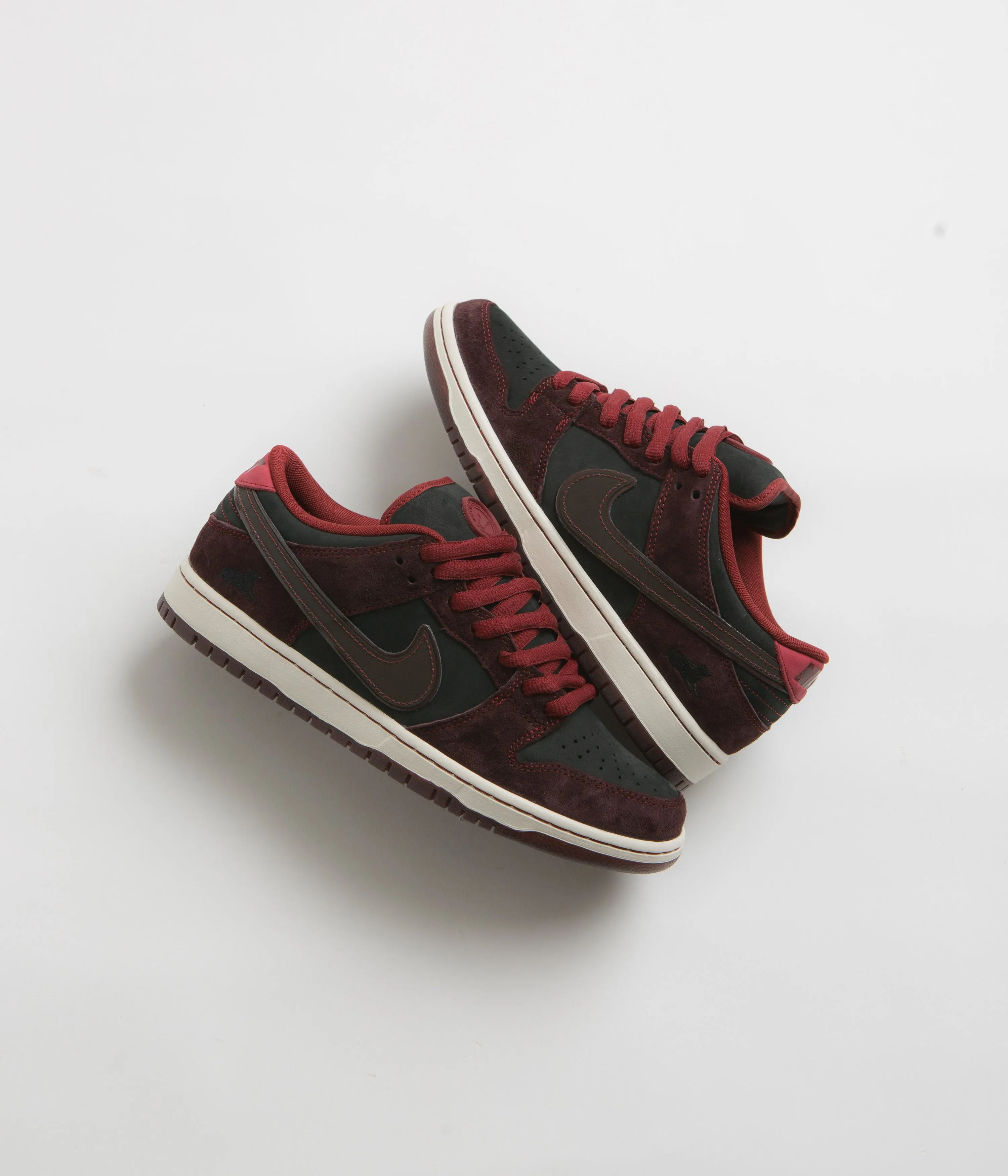 Nike SB x RIOT Skateshop Dunk Low Pro Shoes - Mahogany / Dark Beetroot - Team Red - Sail Nike SB Clothing
