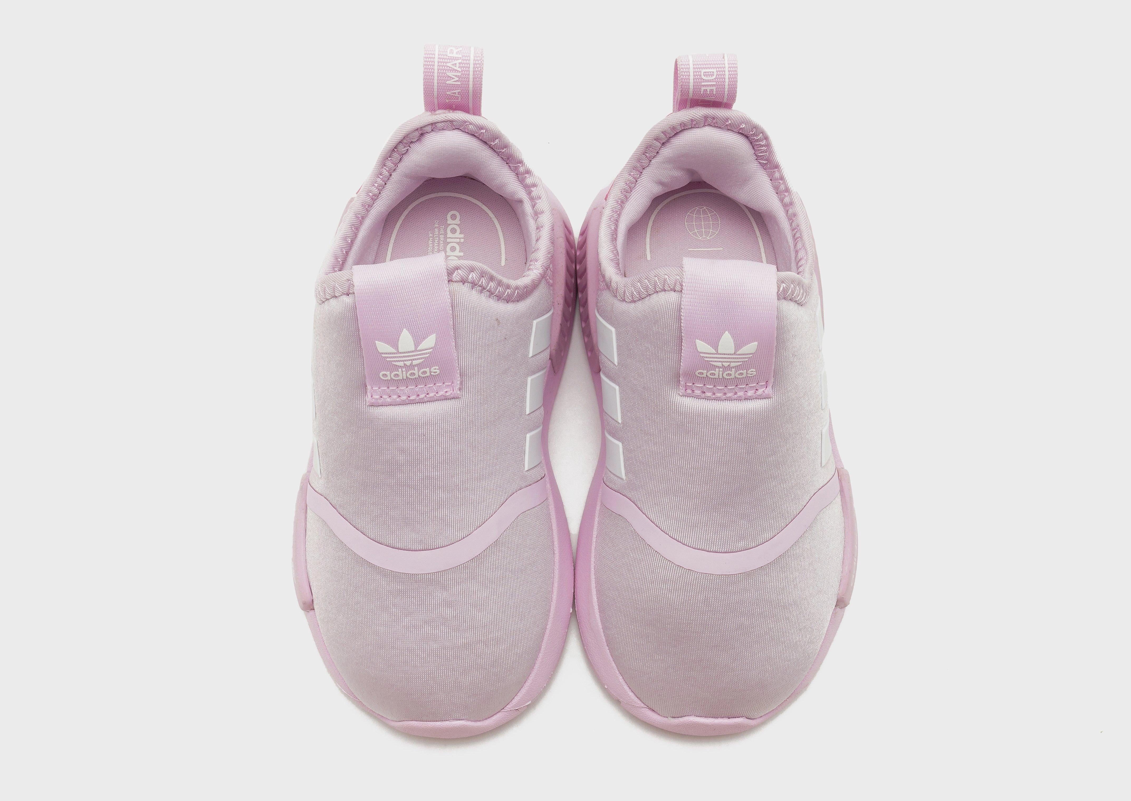 Subtle Style Gear, Bold Minimal, Refined Flowwear, Clean-Forward, Style In Sync, Life, Reimagined, Seasonal Updates, Clean-Styled