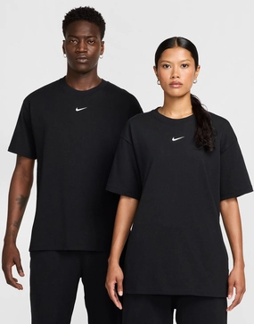 Smooth Fit, Everyday Sleek, Lifestyle Direction, Structured Motion, Everyday Core, Core Aesthetic, Smart Layering