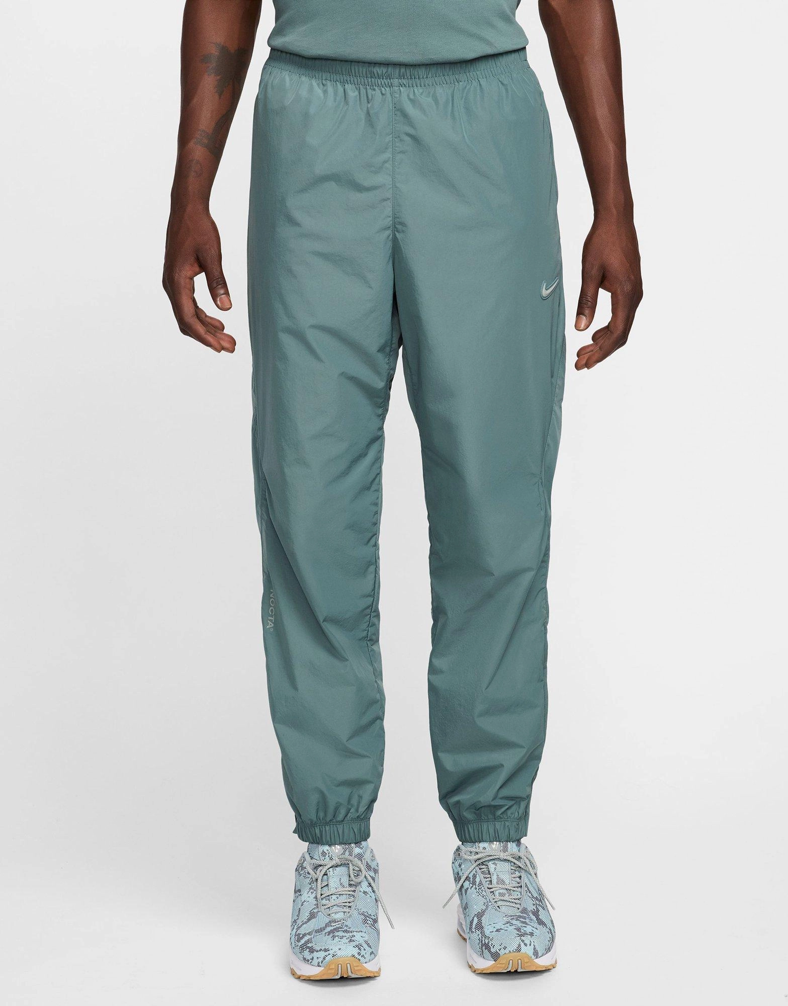 Live Lightwear, Gear For Today, Wearable Clarity, Quiet City Style, Layer Mindset