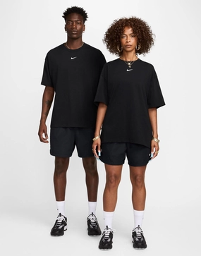 Optimized Outfit, Progressive Tone, Life-Ready Layers, Purpose-First Outfit, Bold Details, Move Clean, Relaxed Innovation