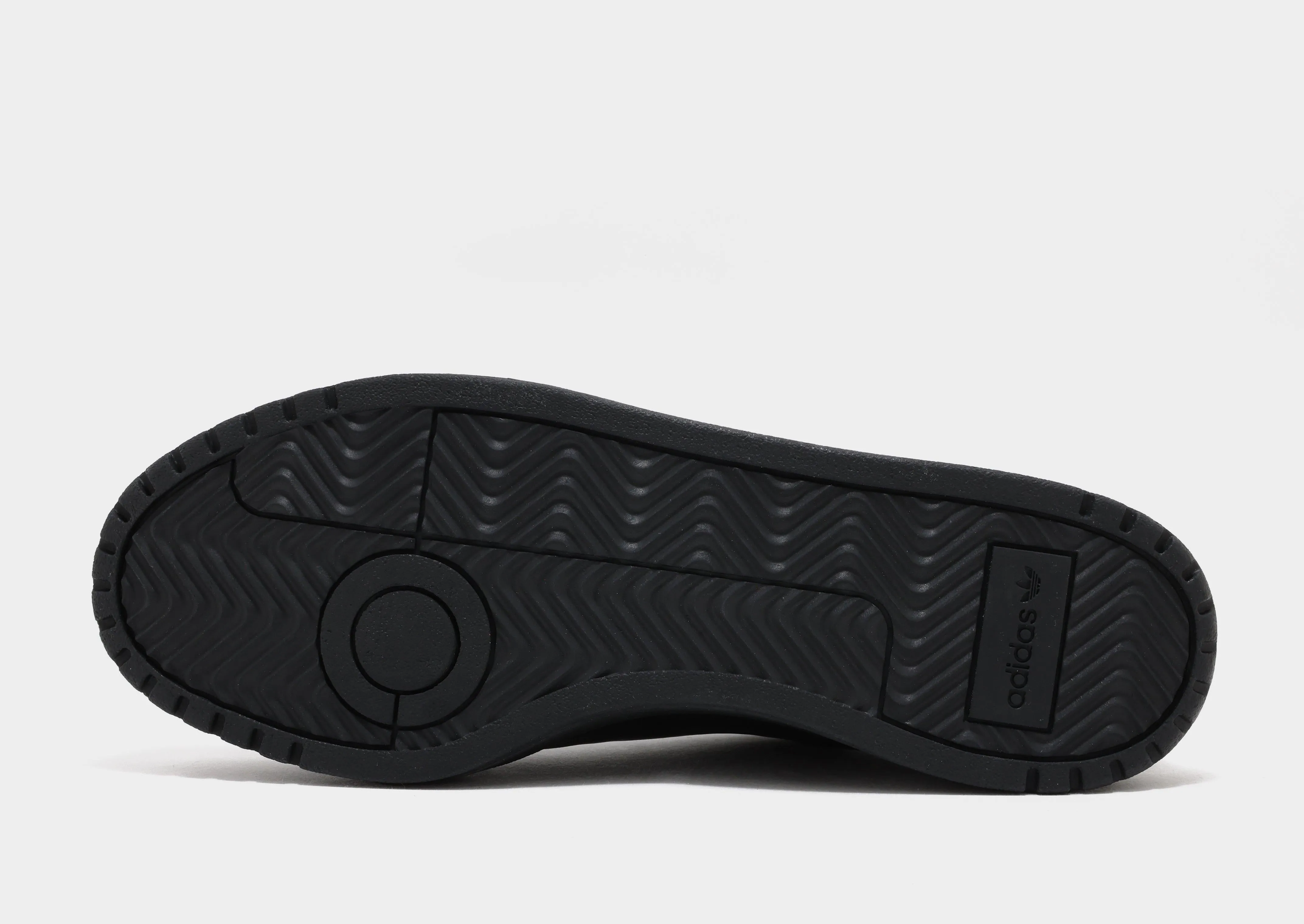 Wear The Moment, Streamlined Look, Core Elements, Refined Tone, Edge And Ease, Gear For Today