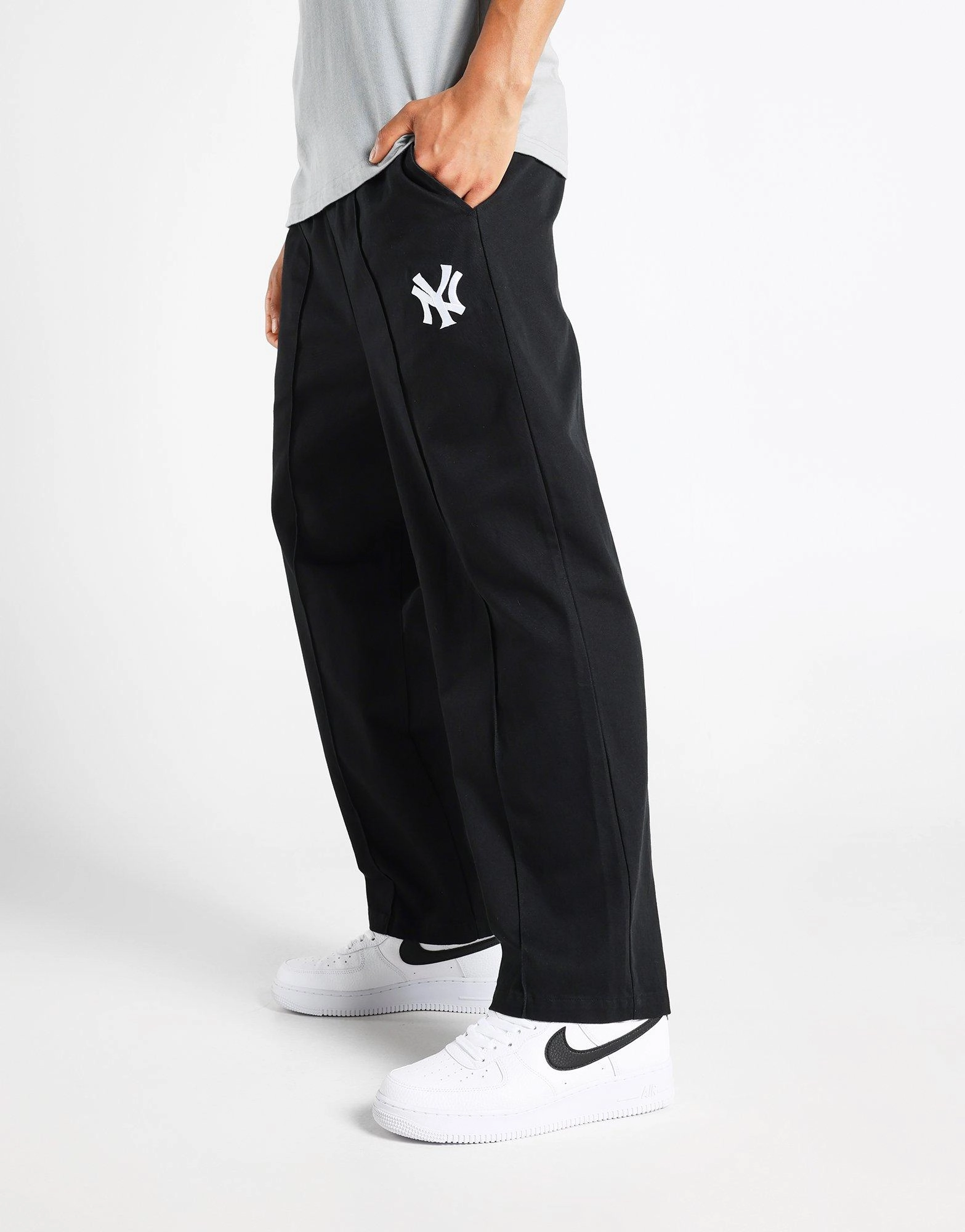 Go-To Gear, Fresh Drop, Modular Design, Pure Rhythm, Calm-Driven Fit, Versatile Pulse, Freedom Fitted, Calm In Motionwear