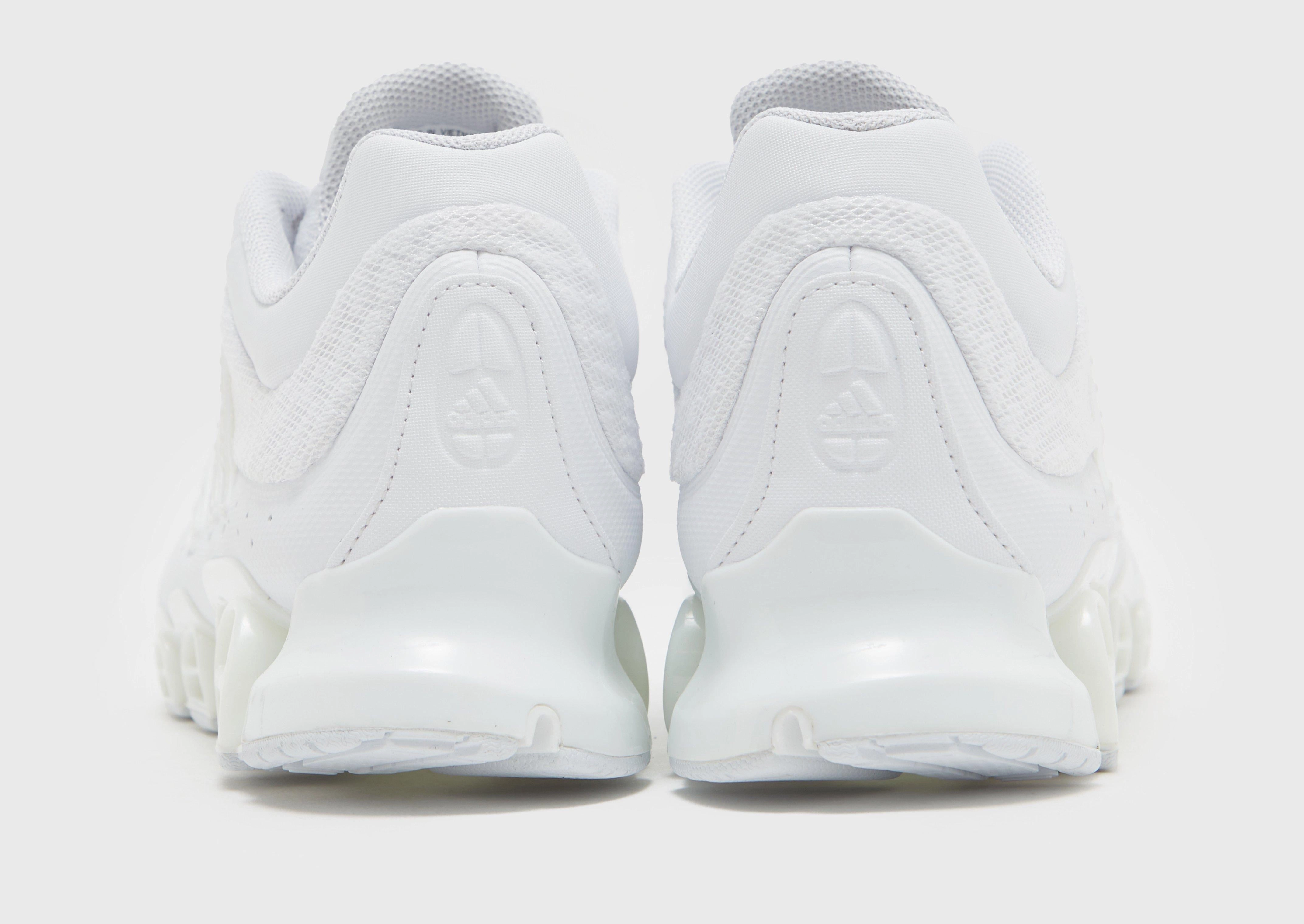Evolved Form, Essential Drop, Fit To Adapt, Clean Forms, Core Style System, Essentials In Motion