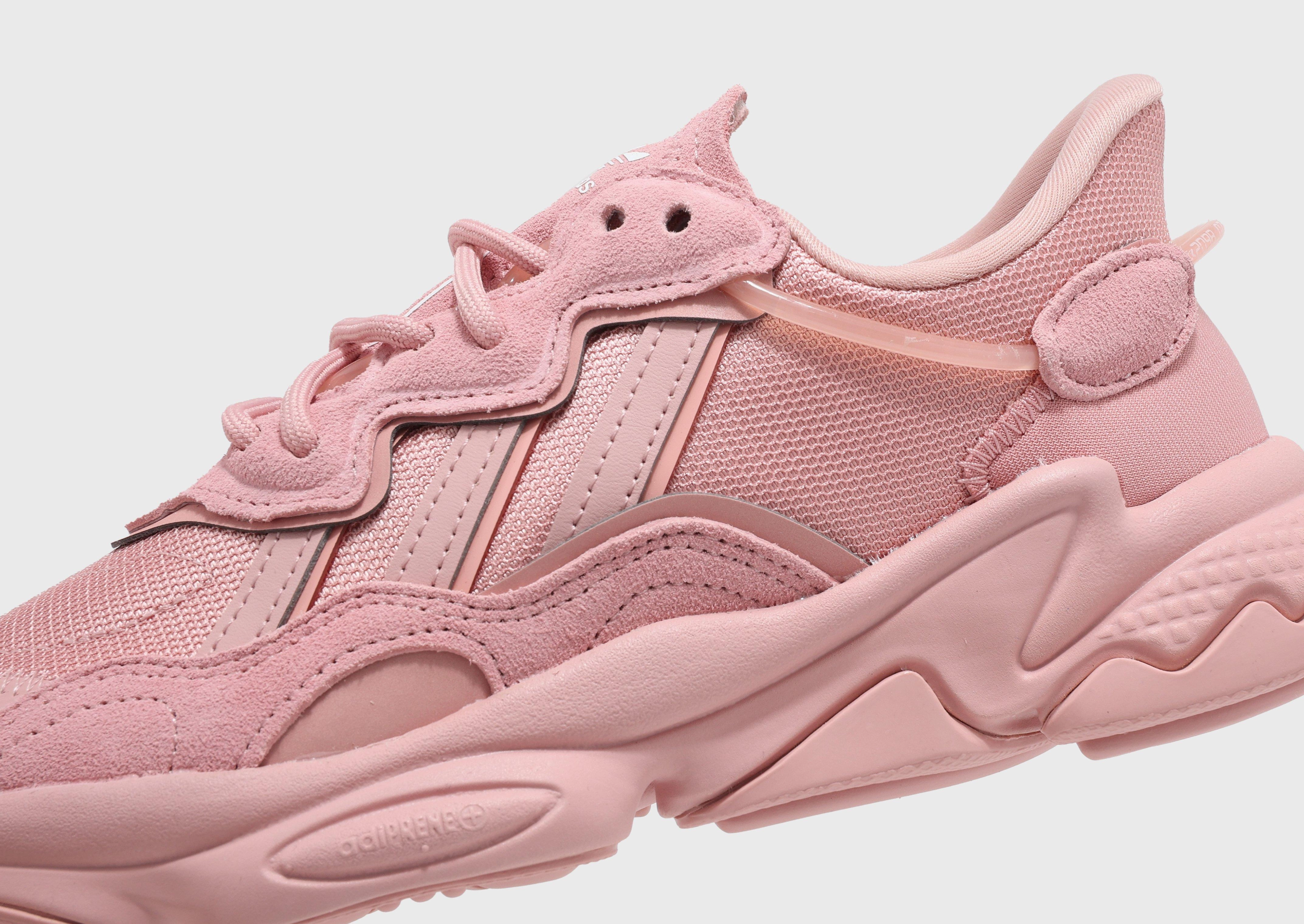 Future-Forward Comfort, Movement Architecture, Distinctly Modern, Optimized Form, Driven By Comfort, Style In Action, Bold Form, Designed For Pace