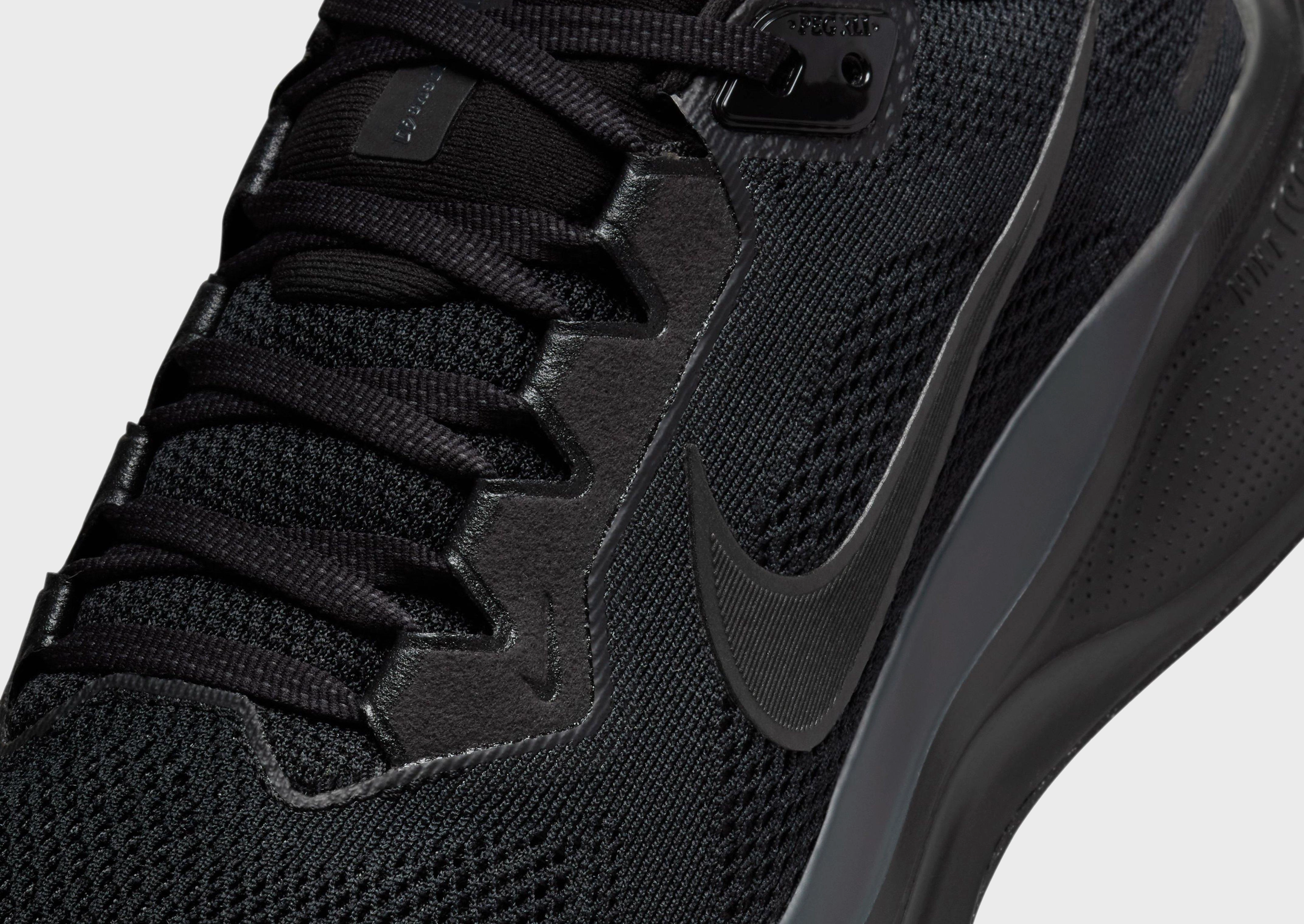 Effortless Gear, Distinctly Modern, Rhythm-Based Wear, Crafted Now, Design-First