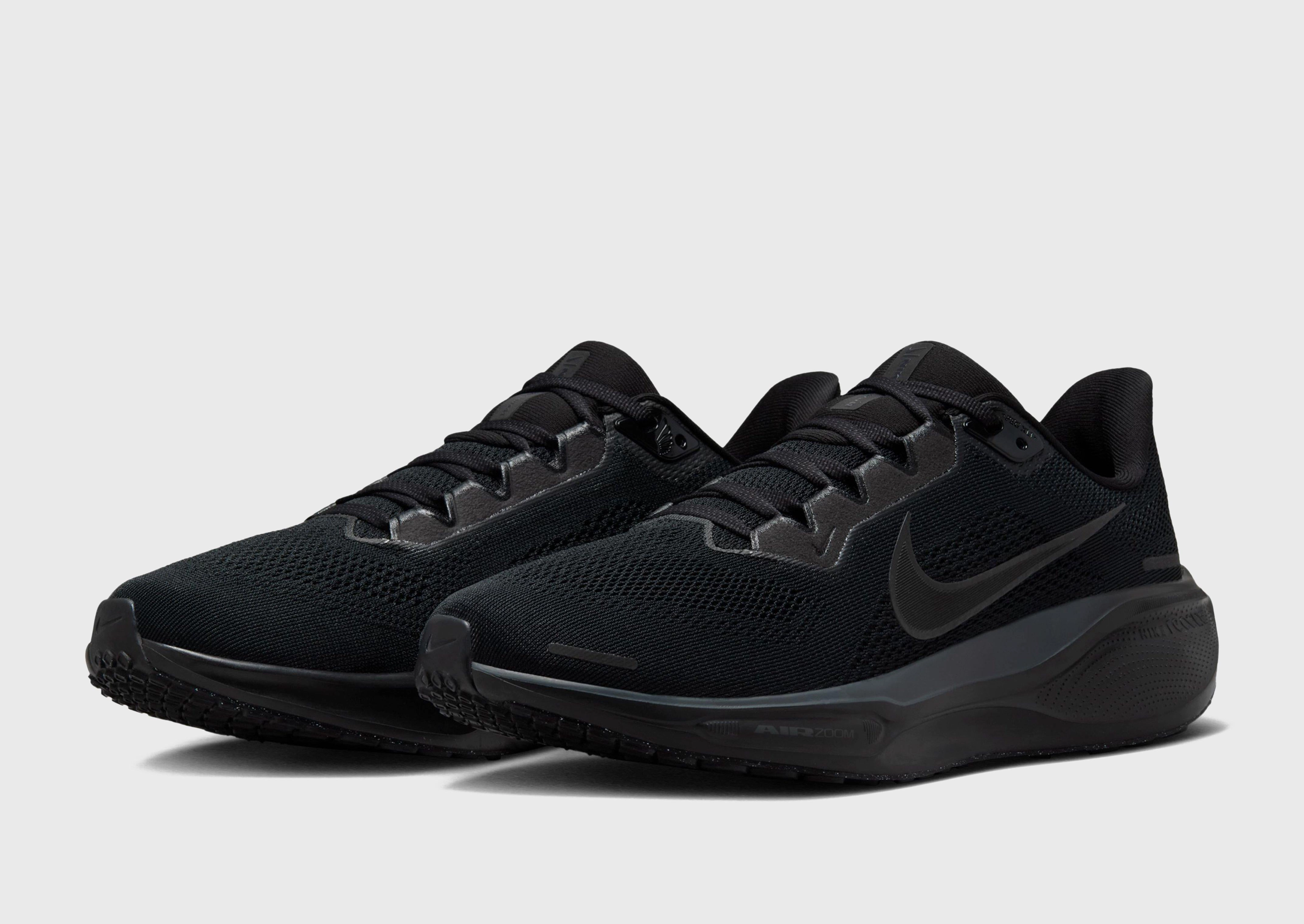 Crafted Balance, Your Livewear, Go-Anywhere Style, Simple Uniform, Modern Motion, Expressive Minimal