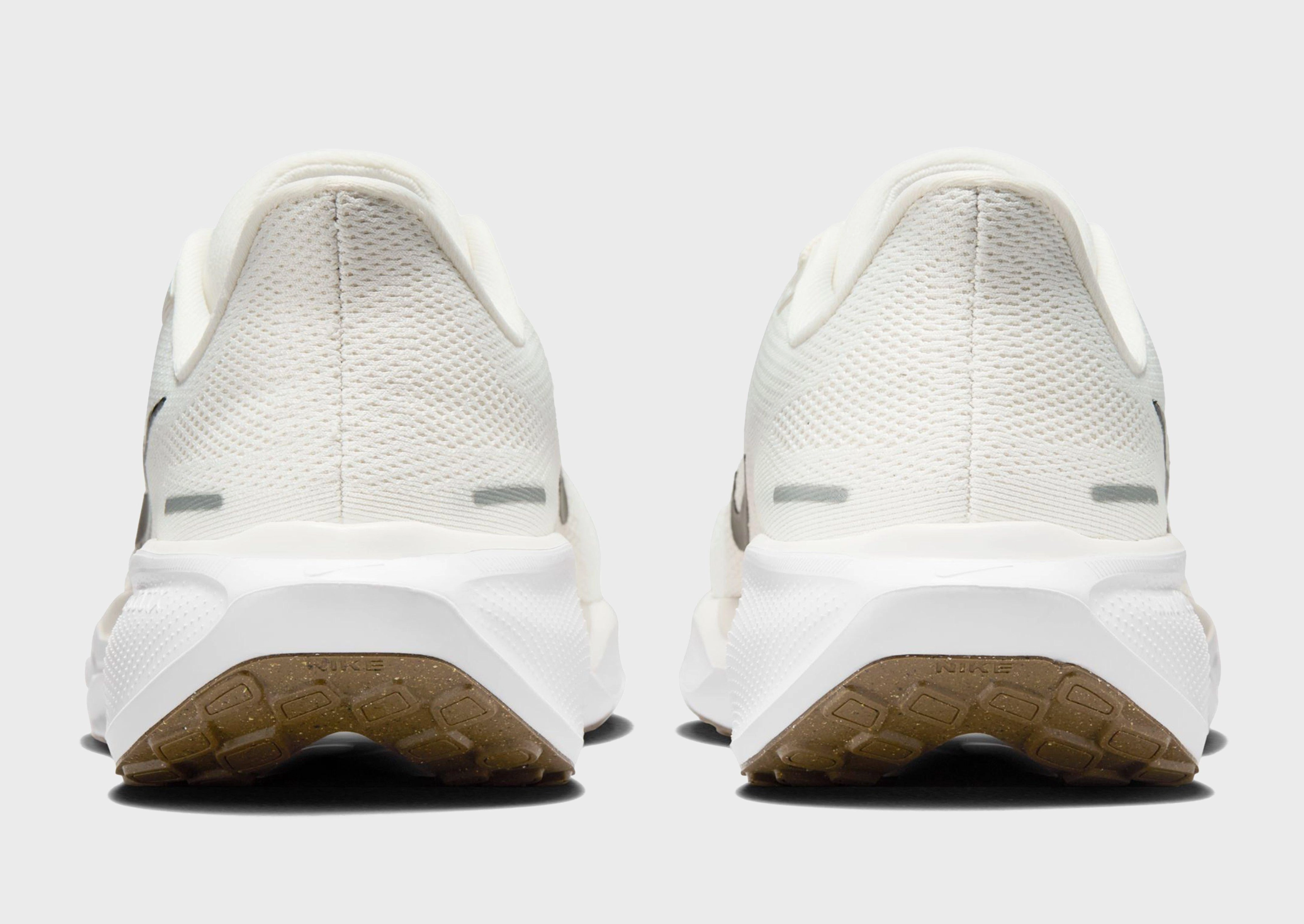 Low-Key Performance, Responsive Fit, Signature Look, Modular Core, Movement-Inspired