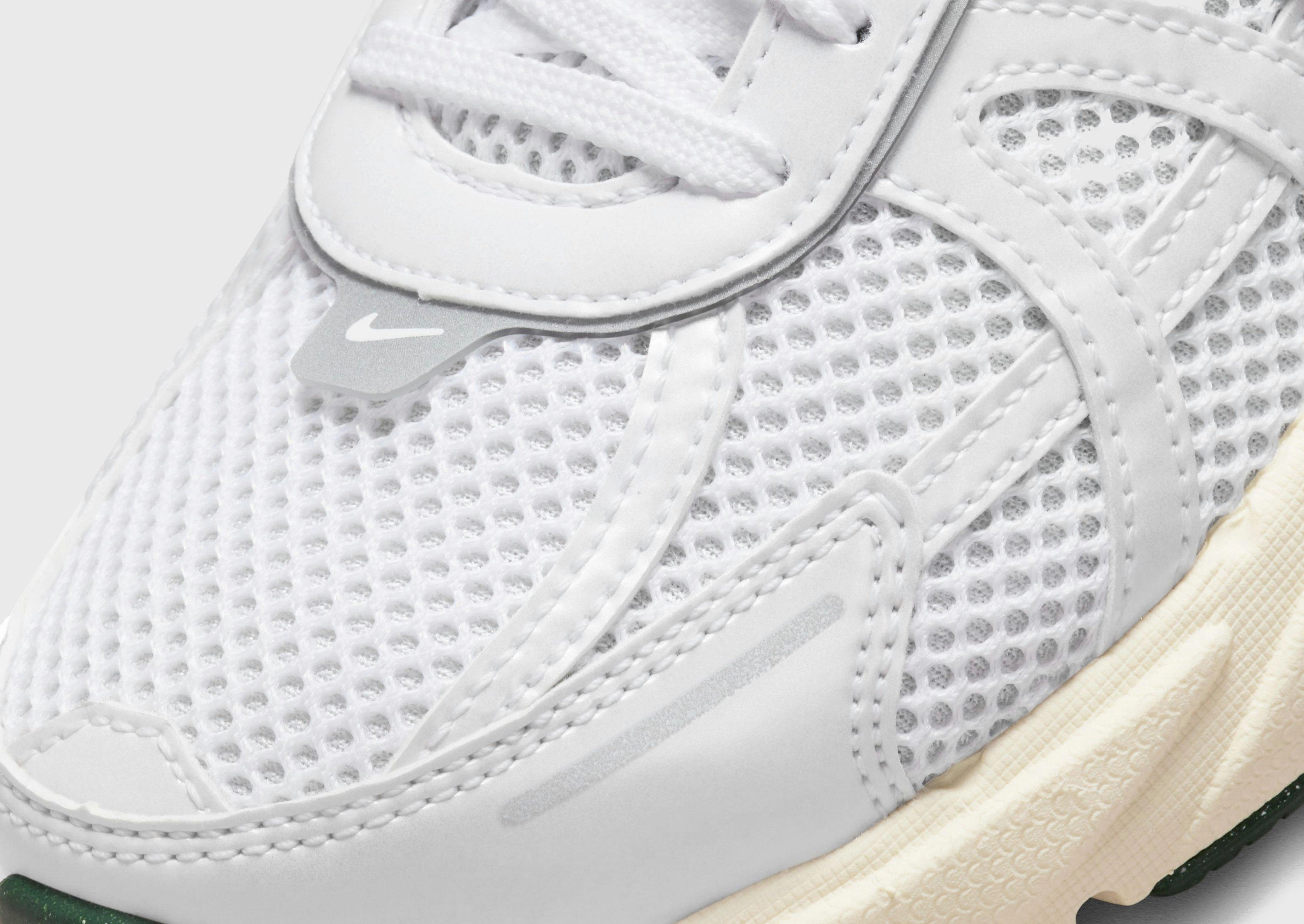 Hybrid Aesthetic, Core Aesthetic, Feel The Flow, Living Wear, Ease In Motion, Responsive Fit