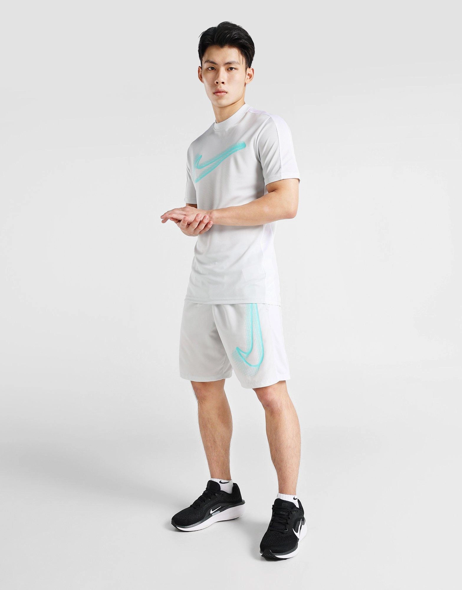 Day-To-Night Fit, Daily Designwear, Vibe-Proof, Movement-Inspired, Smart Casual, Motion-Wear Daily, Balanced Design