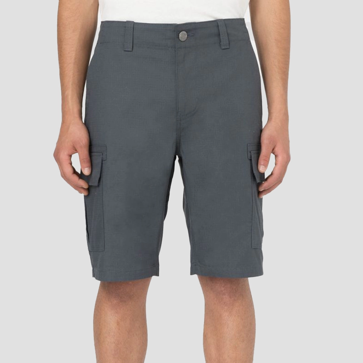 Forward Pulse, Versatile Mood, Light-Living, Sleek Citywear, Iconic Minimalism, Refined Tone, Comfort Redefined