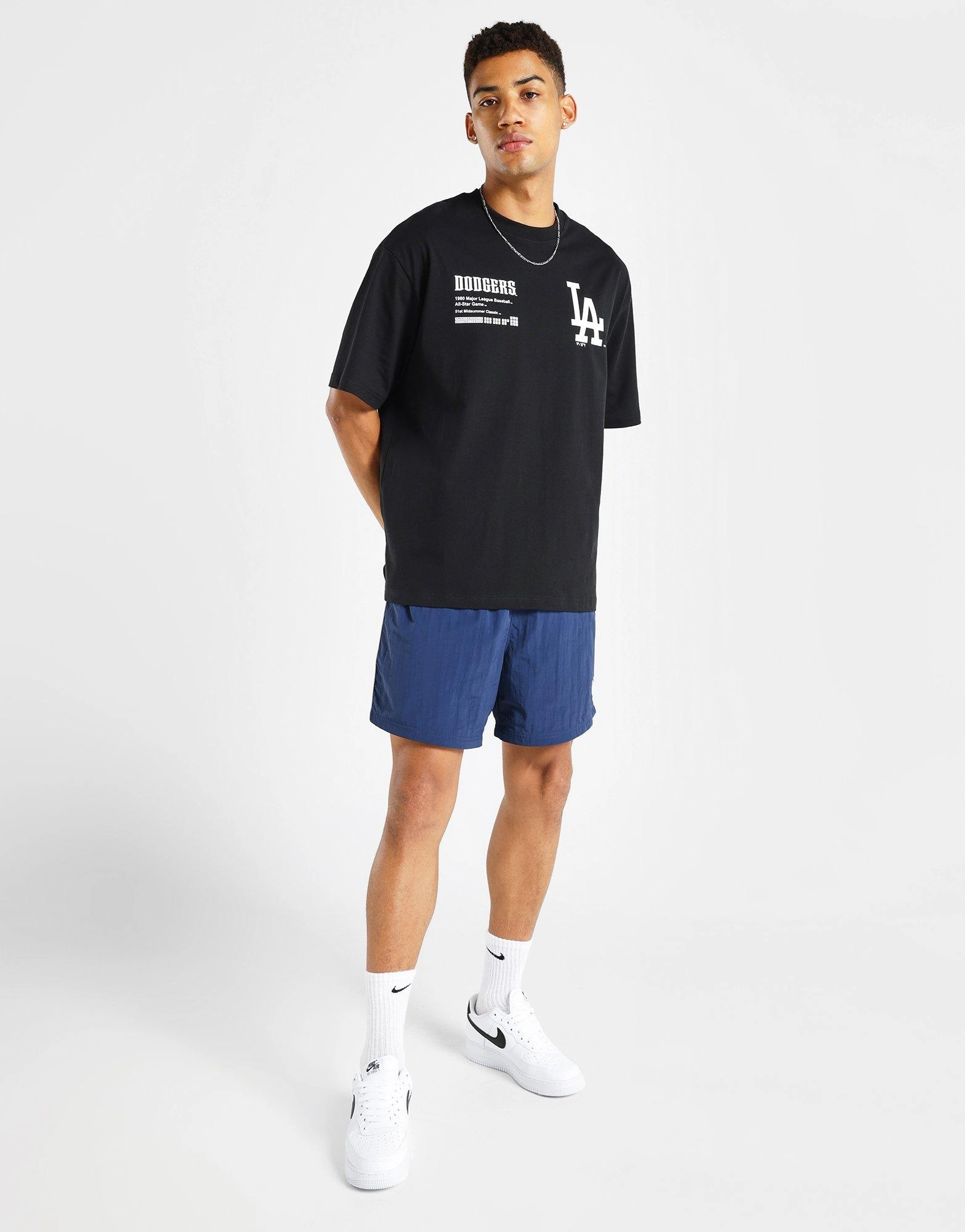 Relaxed Motion, Ready For Rhythm, Sleek Presence, Smooth Silhouettes, Modern Utility, Modular Motionwear, Ease And Balance, Your Daily Layer
