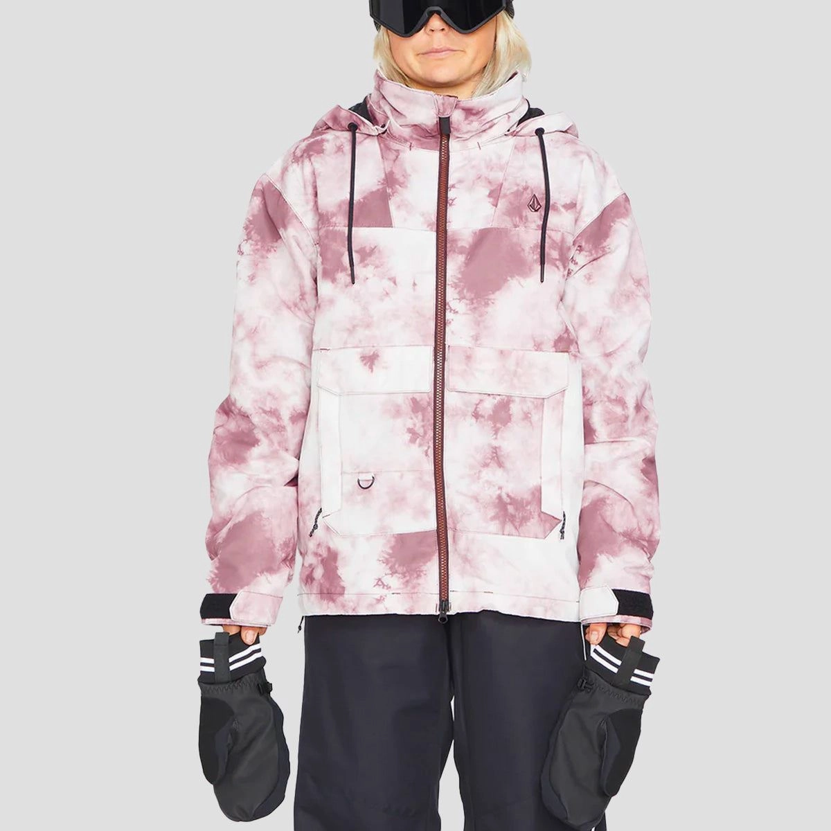 Bold Comfort, Versatile Drop, Adaptive Aesthetic, Lifestyle Energy, Iconic Minimalism, Clean Aesthetic