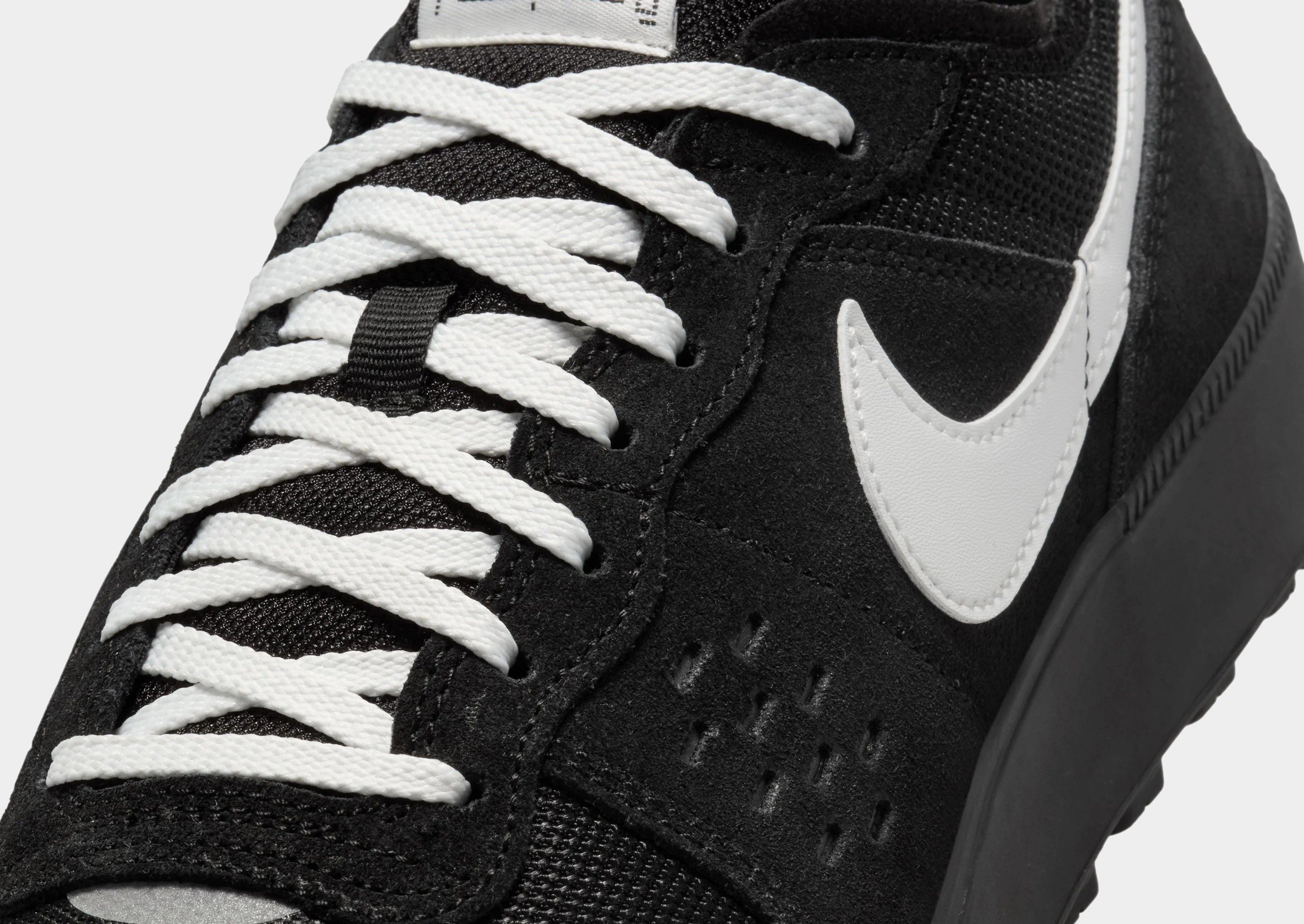 Future-Forward Comfort, City Rhythm, Optimized Form, Flowwear, Quiet Performance