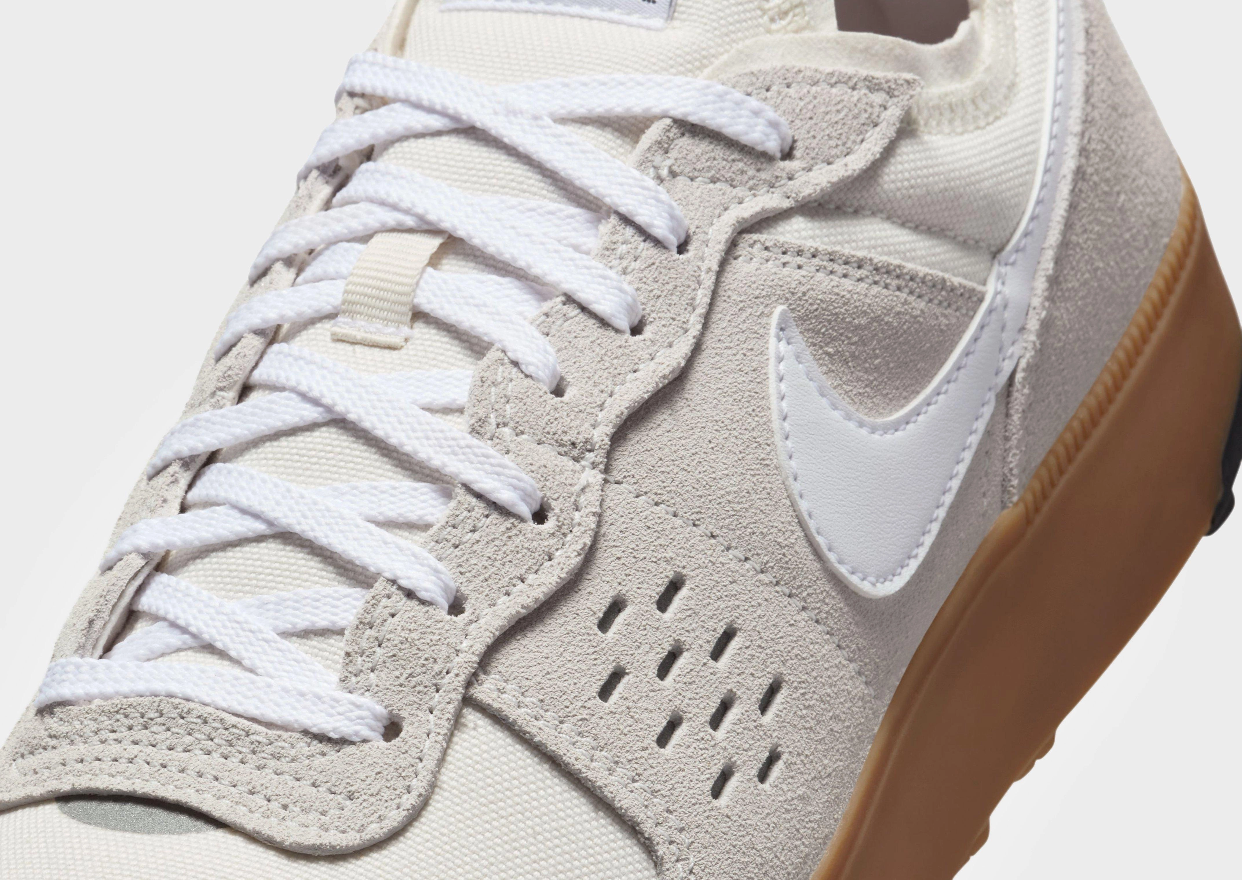 Quiet Strength, Ease Engineered, Day-To-Day Fit, Move Clean, Clean-Motion System, Bold Comfort, Feel-Based Fashion, Dayflow Gear