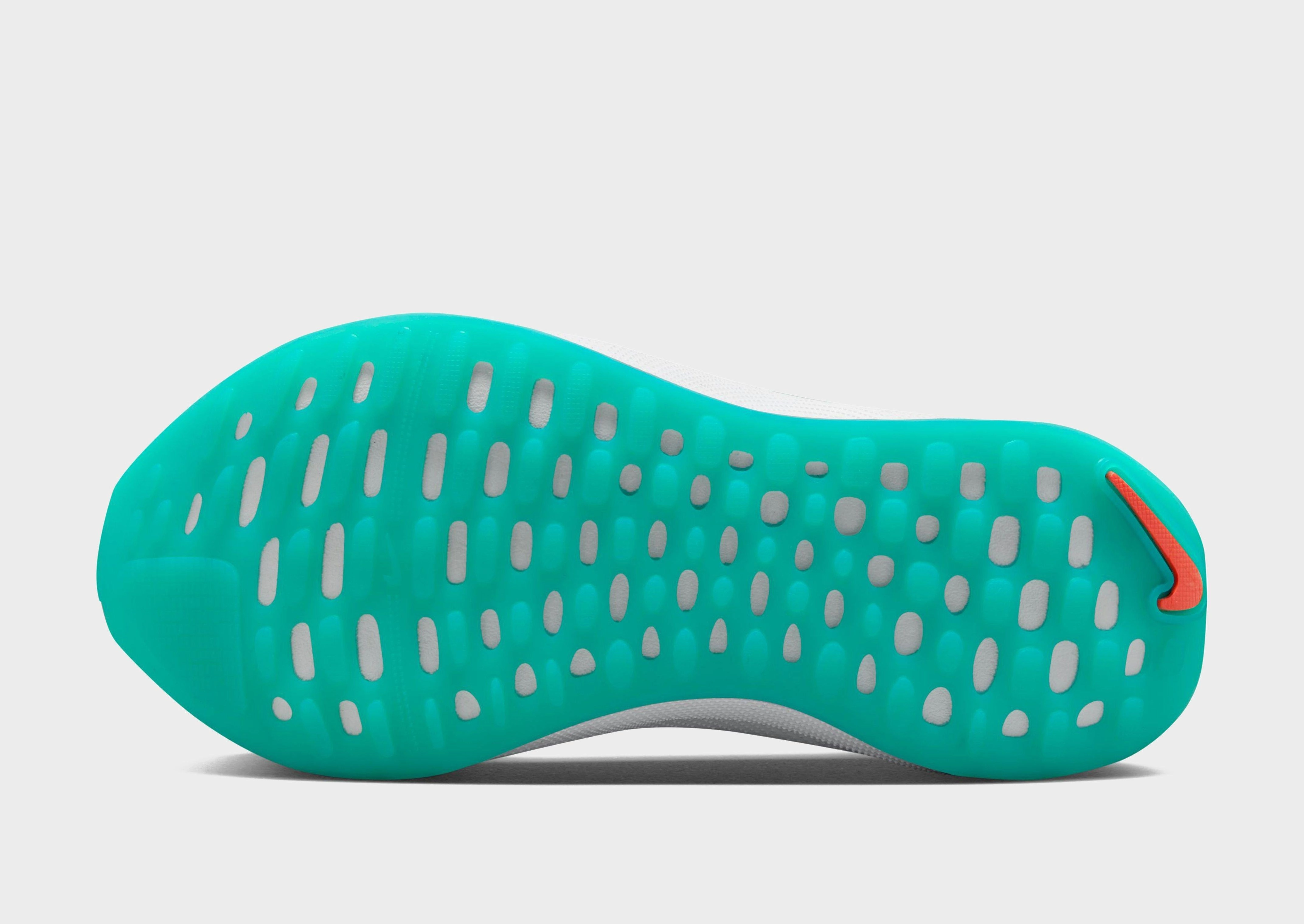 Your Daily Layer, Evolved Form, Explore With Ease, Clean Attitude, Go-Anywhere Style