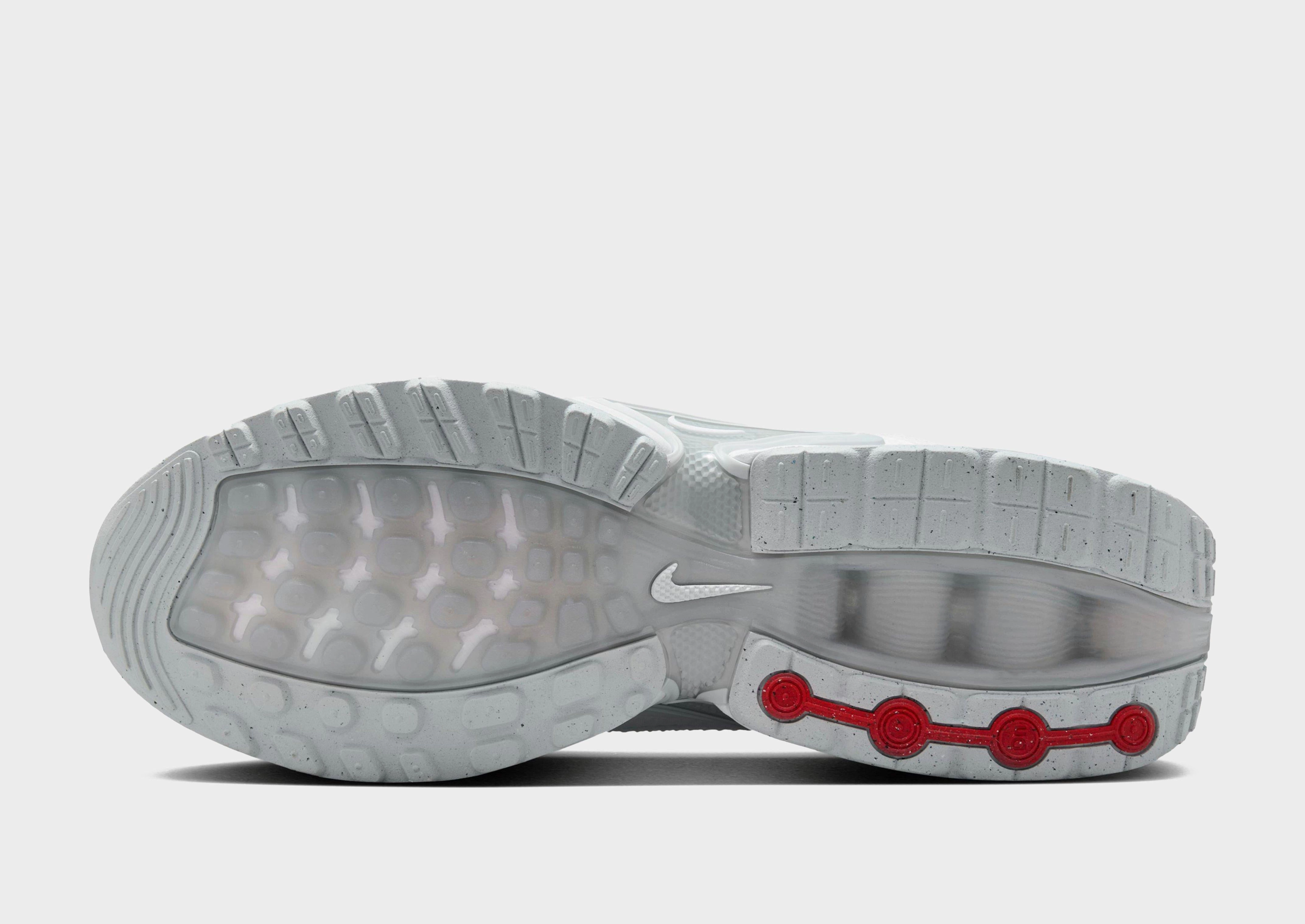 Multi-Context Fit, Crafted Flow, Shift Gear, Refined Silhouette, Dayflow Gear, Lifestyle Architecture, Subtle Impact