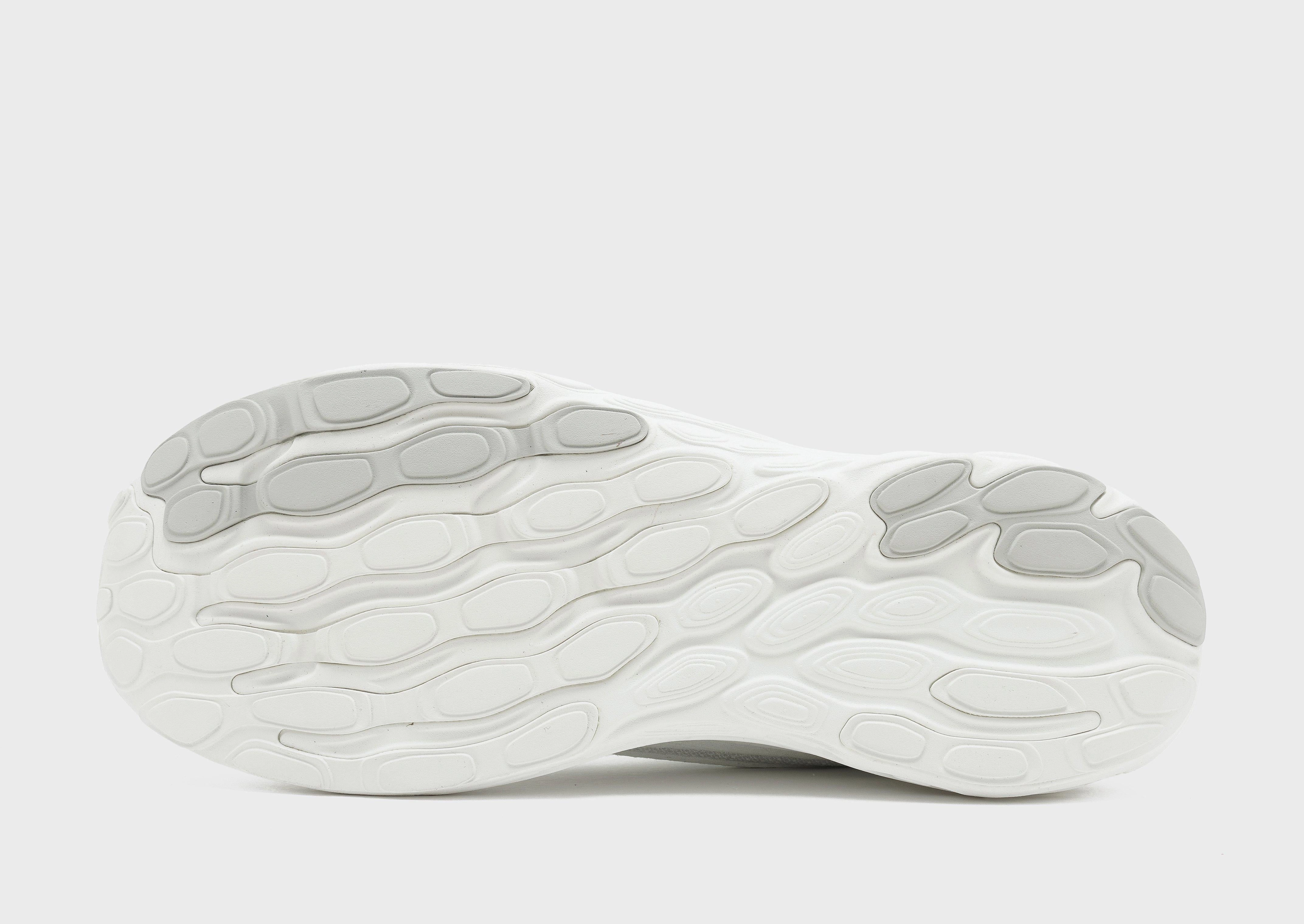 Move And Live, Effortless Minimal, Cool Motion, Purpose-Led, Universal Outfit, Fresh Silhouette, Purely You, Core To Explore