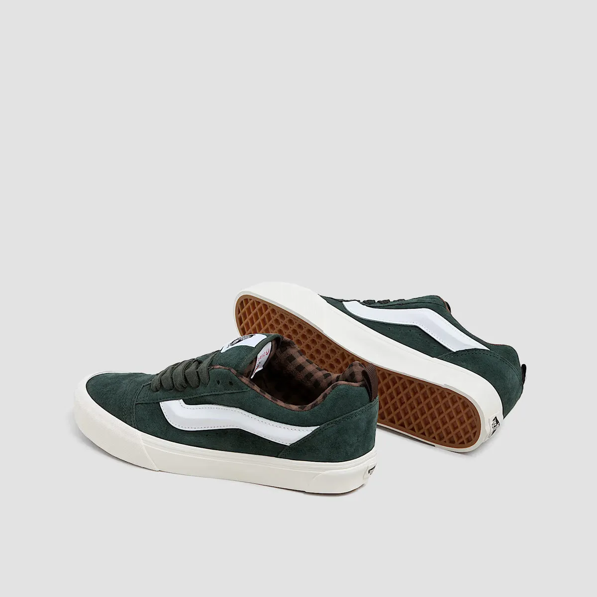 Seasonless Energy, Style Forward, Cool Minimalism, Move With Purpose, City-Functional, Refined Balance