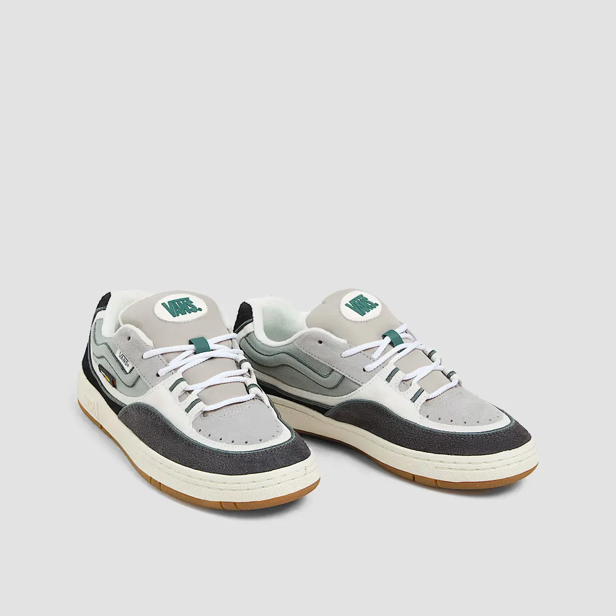 Clean-Forward, Everyday Fresh, Crafted In Flow, Pure Expression, Versatile Rhythm, Dynamic Looks