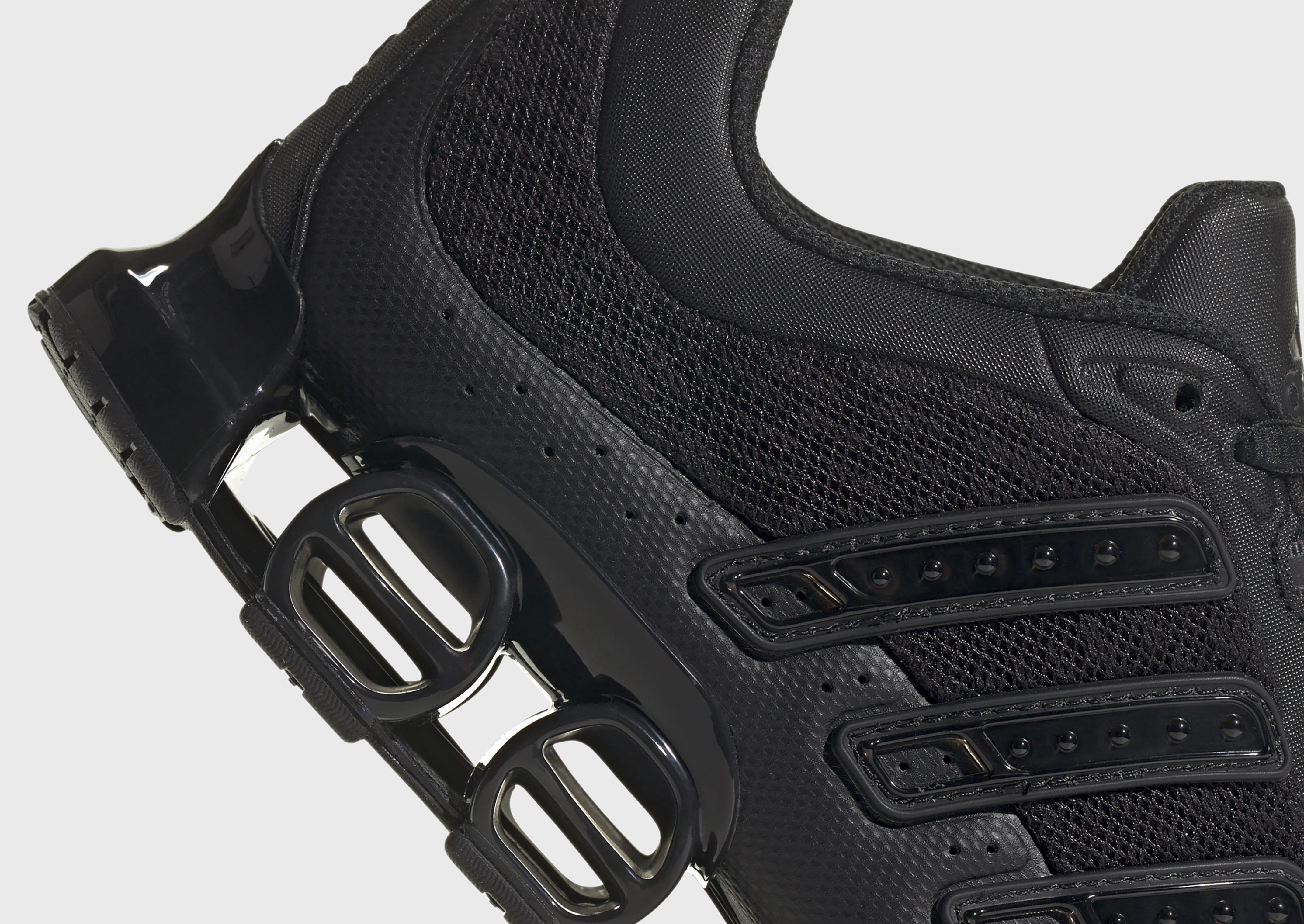 Driven By Comfort, Adaptive Gear, Quiet Boldness, Refined Silhouette, Style Without Noise, Rhythm Of Life, Seasonal Updates