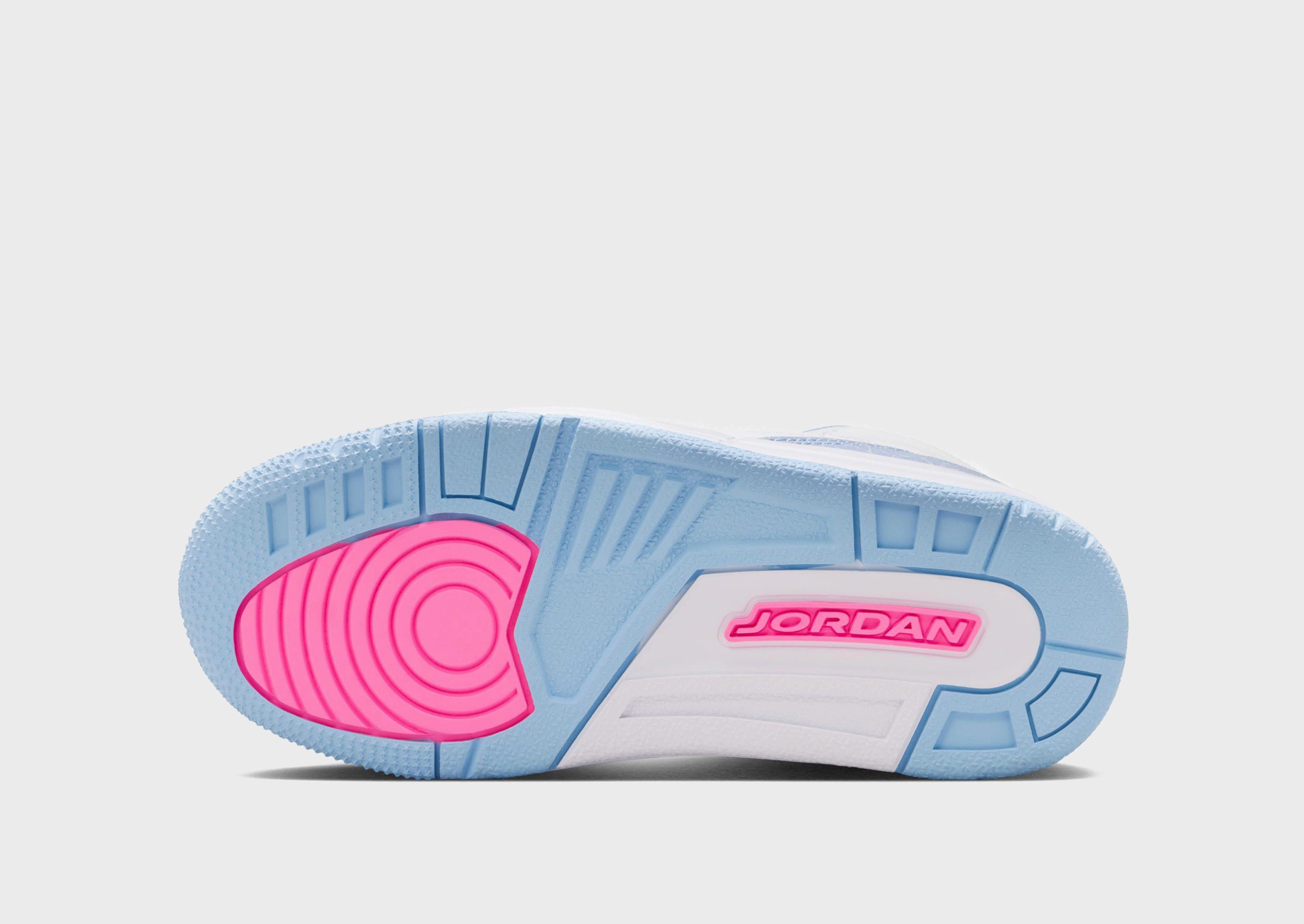Core Rhythm, Clean Direction, Dynamic Balance, Relaxed Motion, Iconic Minimalism, Edge In Motion, On-The-Go Style