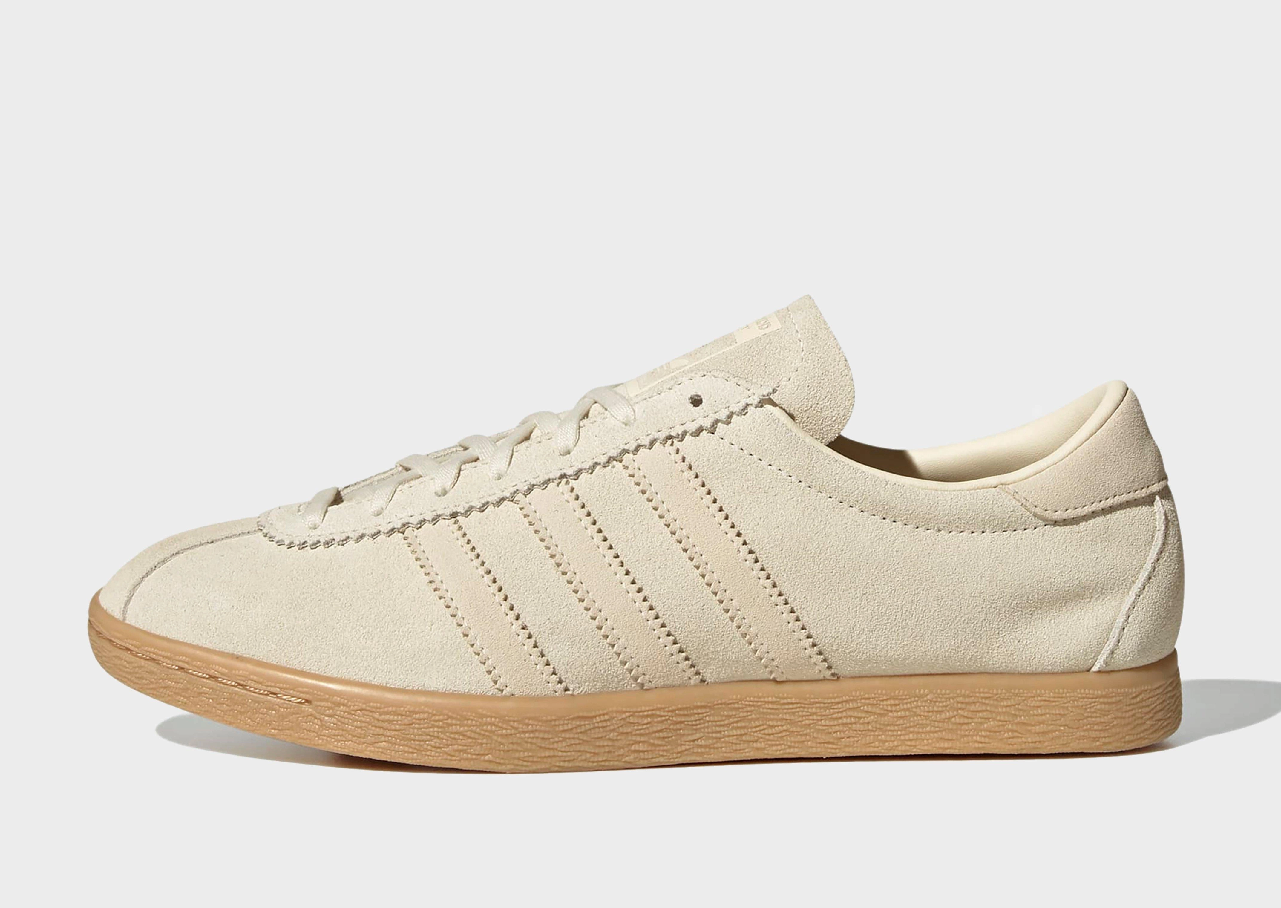 Versatile Soul, Layered Motion, Relaxed Core, Open Utility, Seasonless Energy, Design Under Control, Built Around You