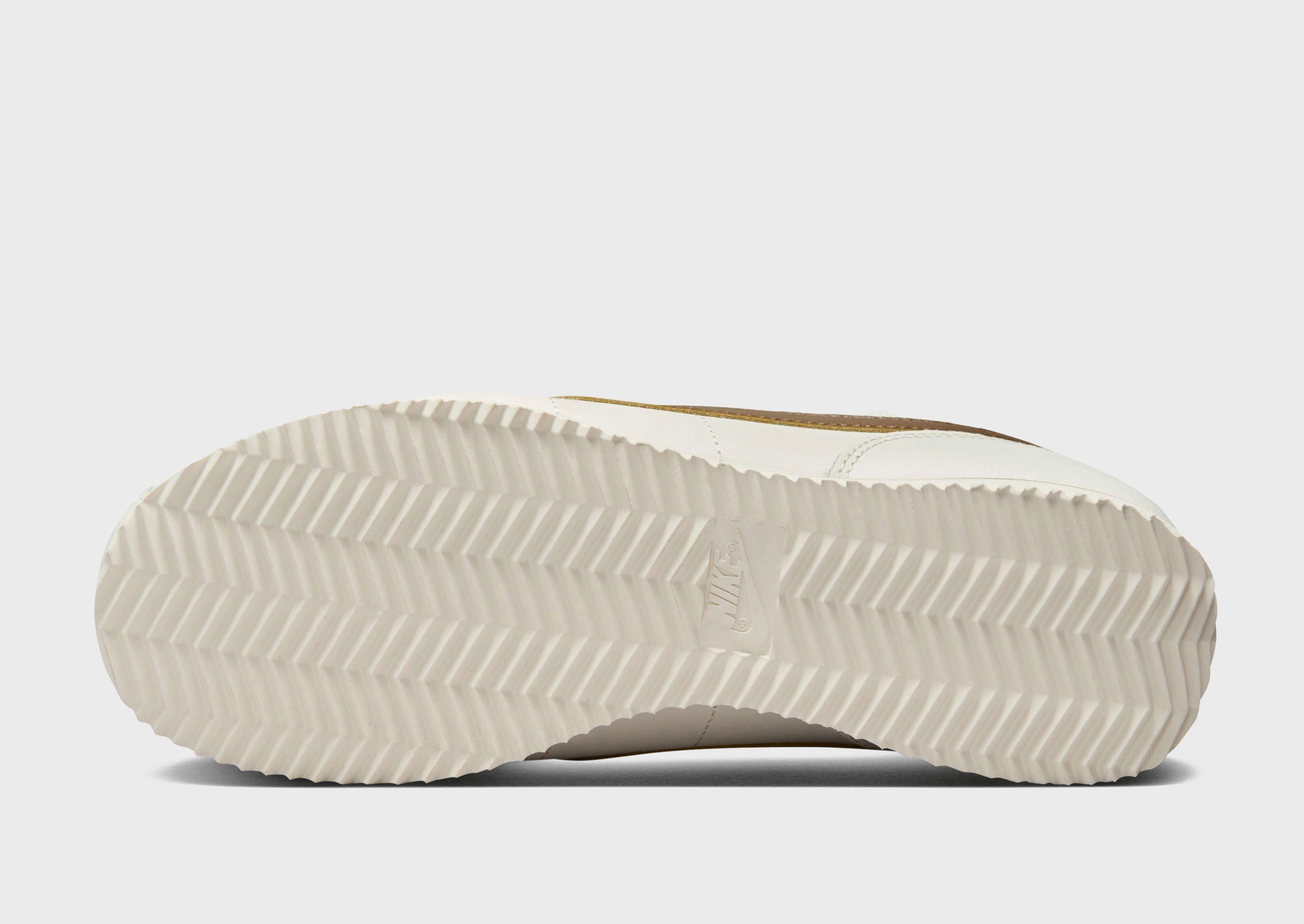 Made To Perform, Minimal Focus, Cool Rhythm, Living Flow, Sleek Comfortwear