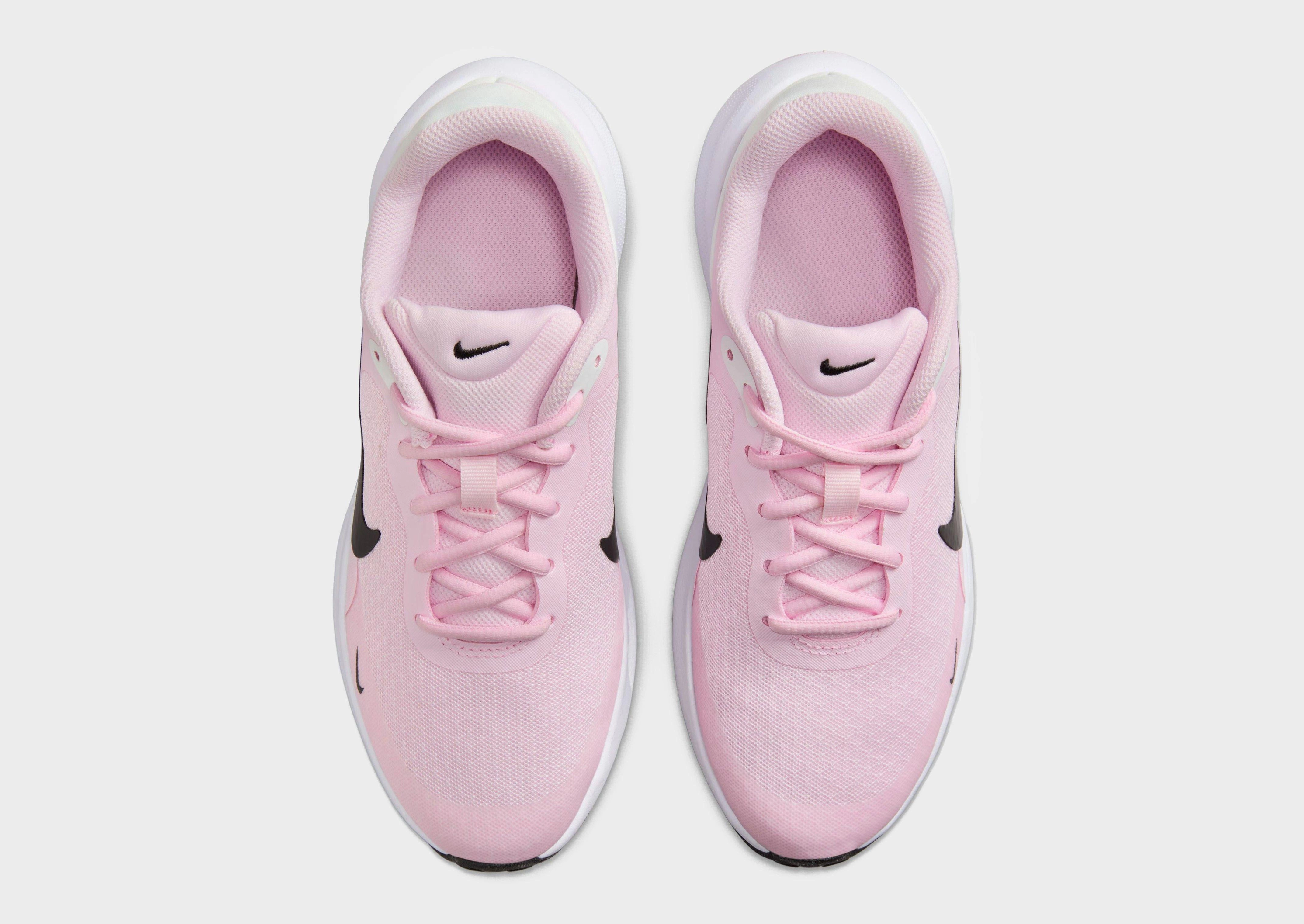 In-Motion Look, Step Into Rhythm, Rhythmic Comfort, Fresh Expression, Cool Utility, Crafted For Calm