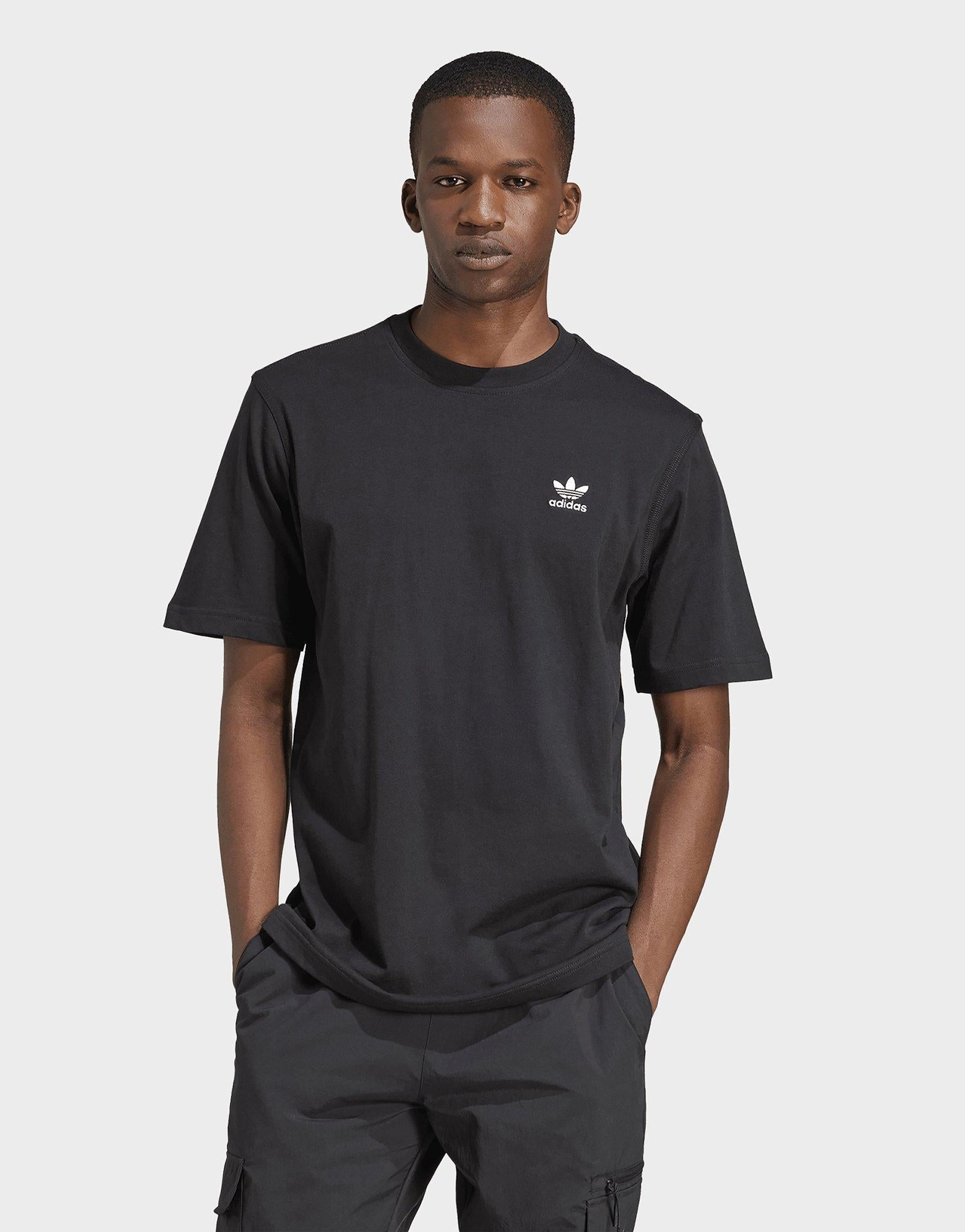 Unified Fit, Minimal Movement, Everyday Ease, Life-Ready Layers, Designed To Flex, City-Proof, Motion Elements