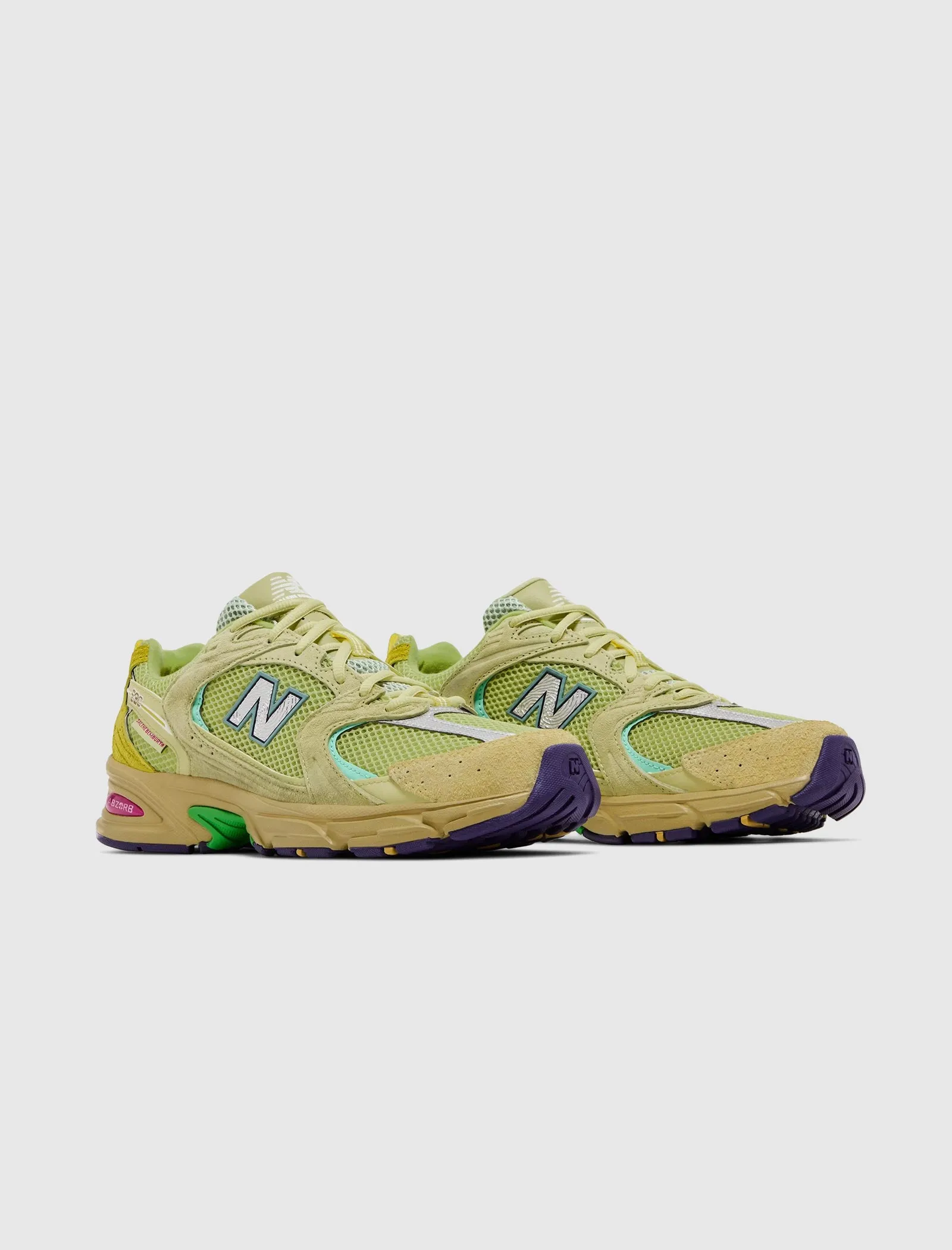 SALEHE BEMBURY MR 530 "DUSTY YELLOW" Clothing	NEW BALANCE
