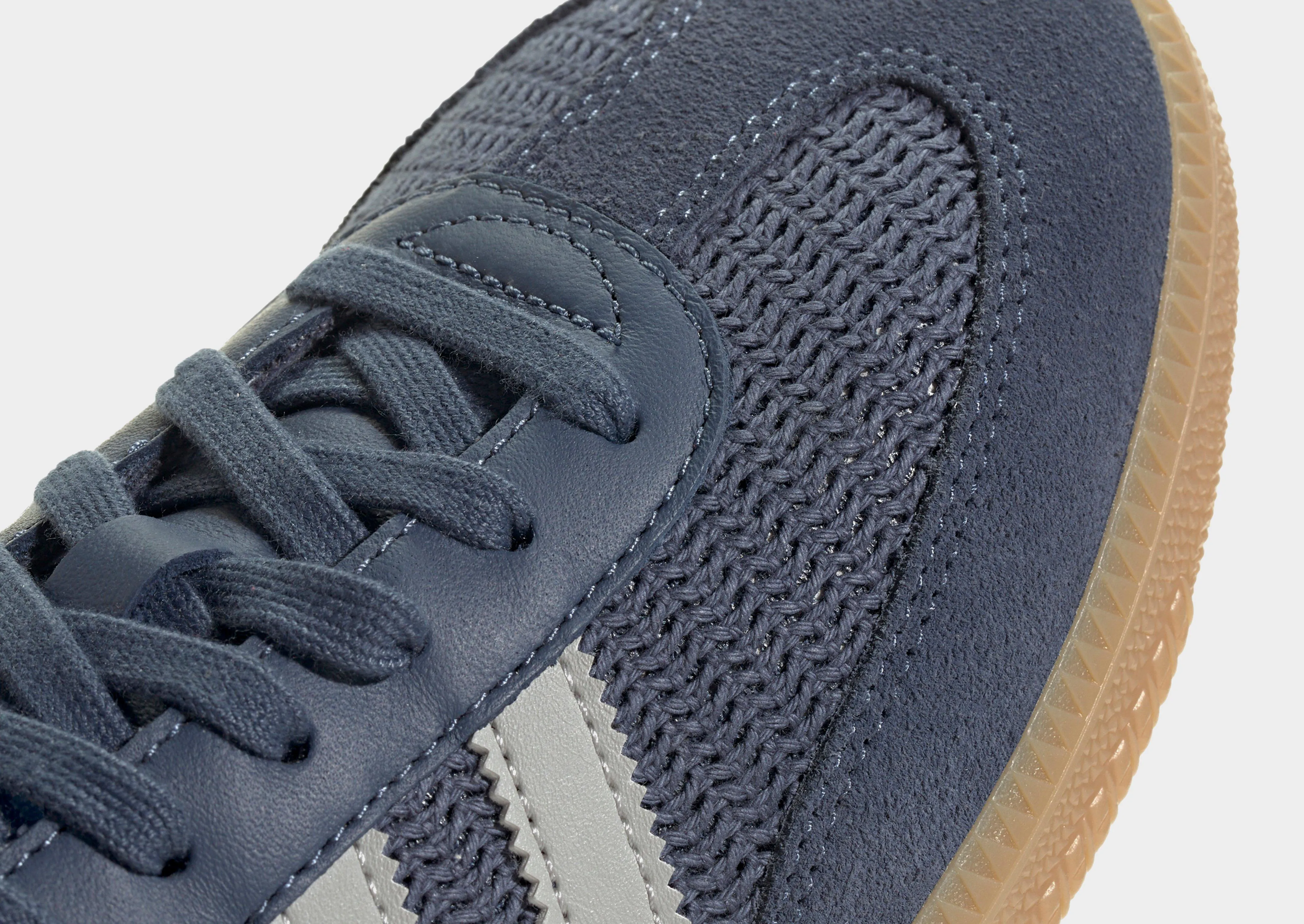 Motion-Driven, Elevated Simplicity, Simple Uniform, Season-Free Style, Fresh Drop, Form In Action, The Now Look