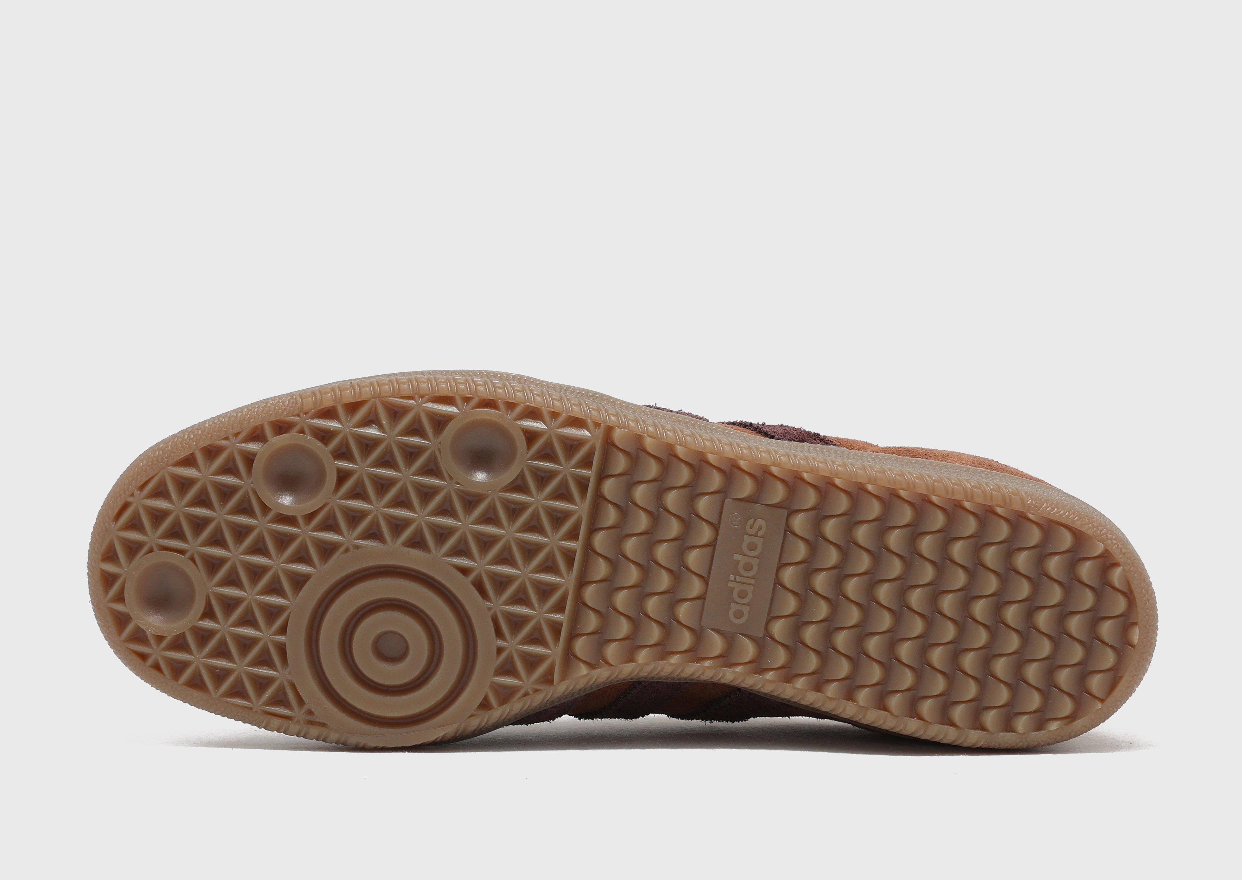 Living Flow, Quiet Fit, Form And Function, City Ready, Fluid Profile, Adaptive Style, Signature Look