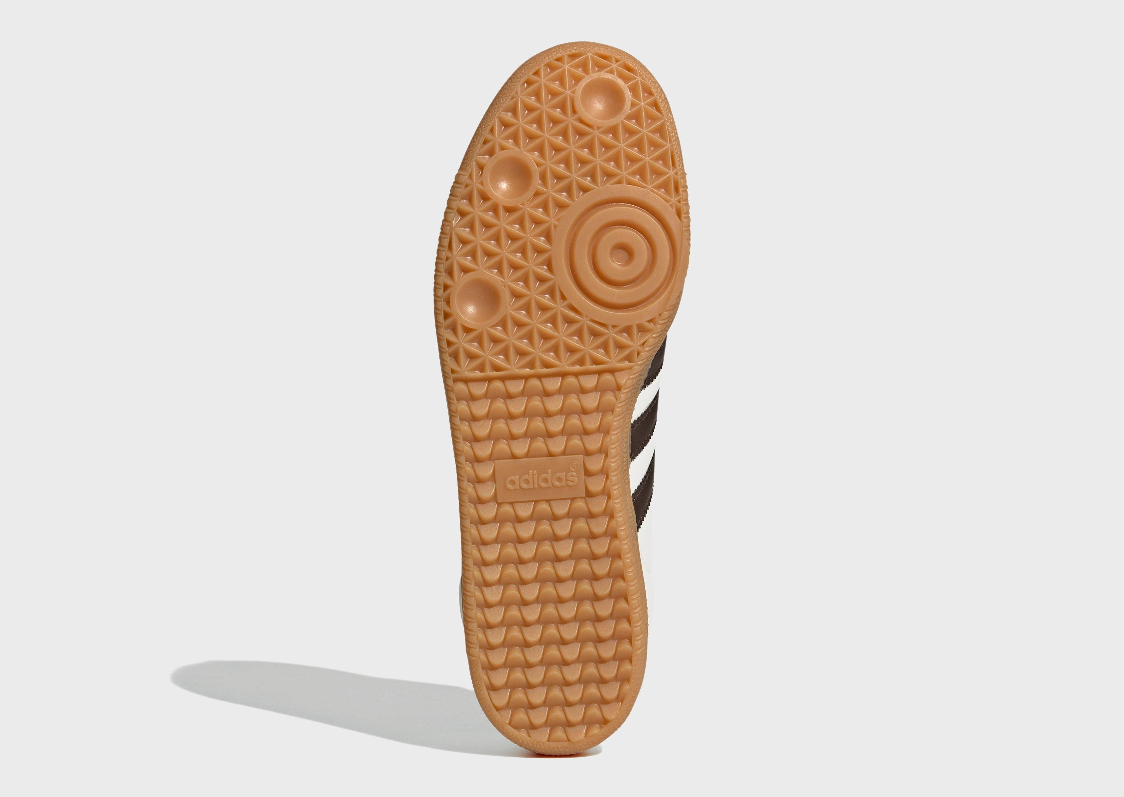 Ready To Flex, All-Day Movement, Tailored Ease, Seasonless Design, Quiet Statement, Ease In Motionwear, Living Wear