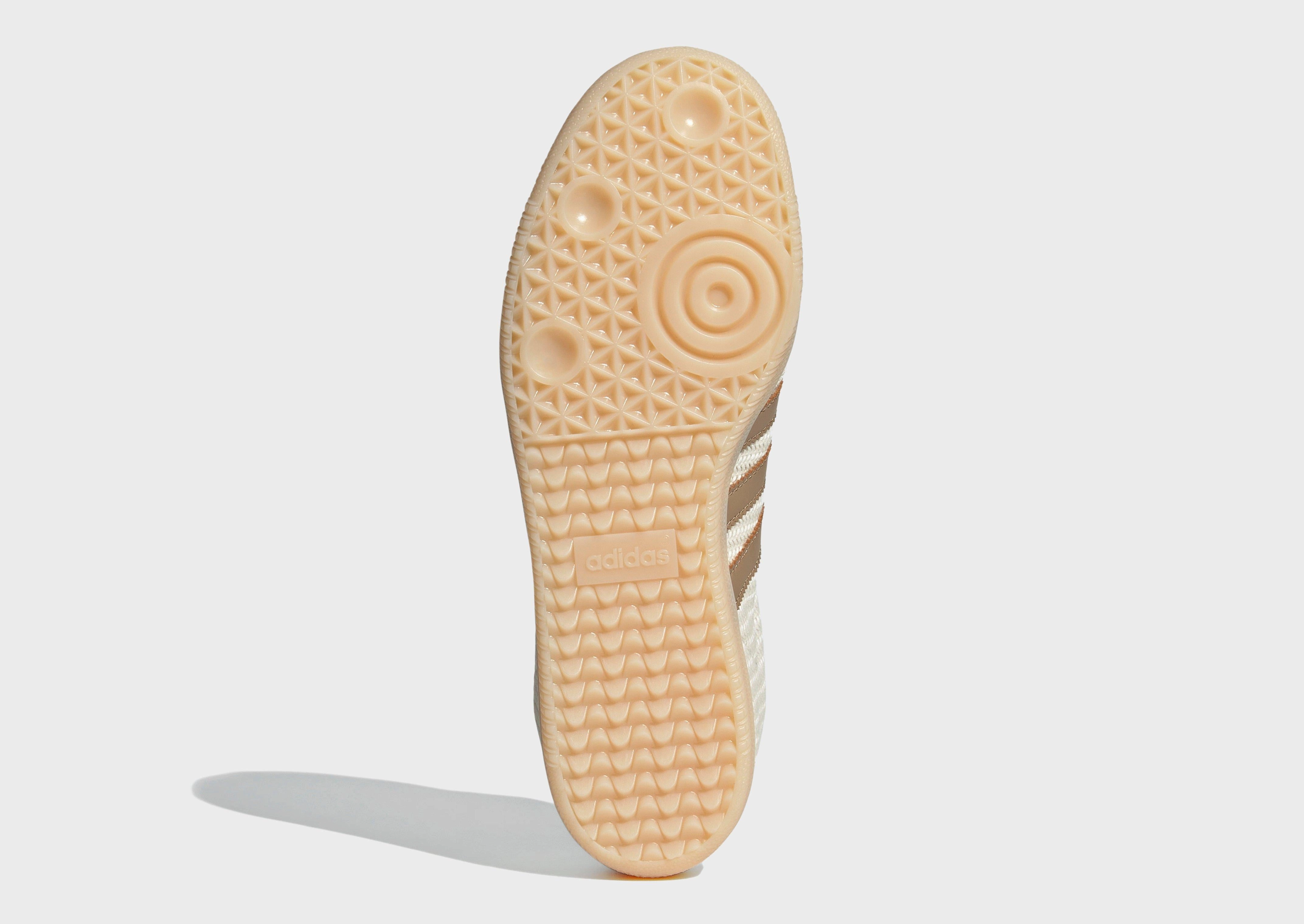 Forward Function, Daily Vibe, Make It Flow, New Neutral, Wear Anywhere, Gear For Now, Crafted In Flow, Move Clean
